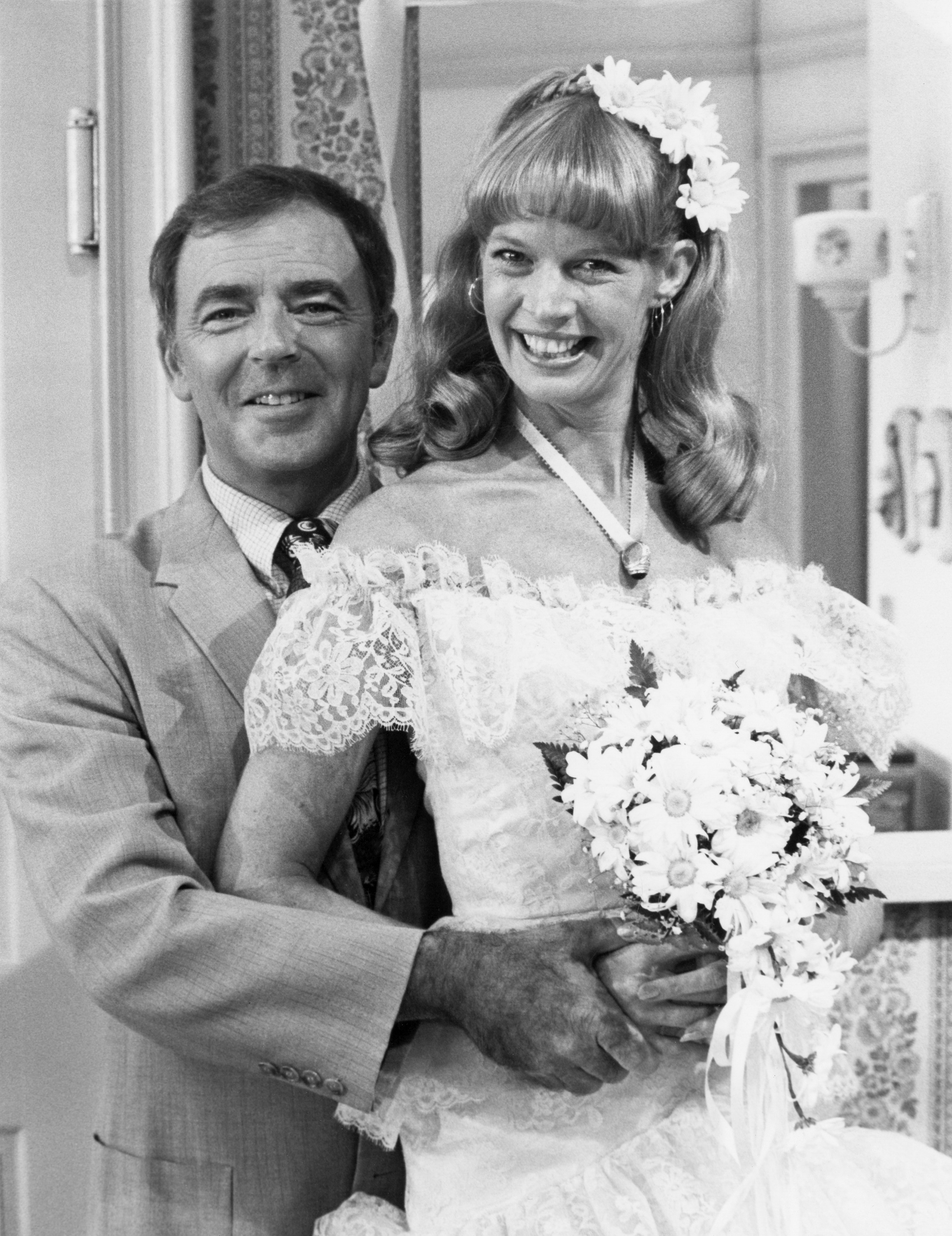Ken Berry as Vinton Harper and Dorothy Lyman as Naomi Oates Harper on "Mama's Family" on August 10, 1982 | Source: Getty Images