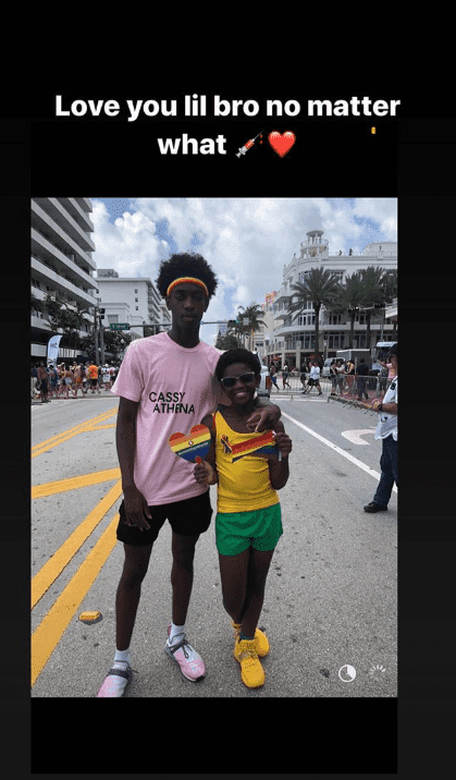 Zion Wade's older brother Zaire expressing his love for him during the Miami Beach Gay Pride event | Source: Getty Images/GlobalImagesUkraine