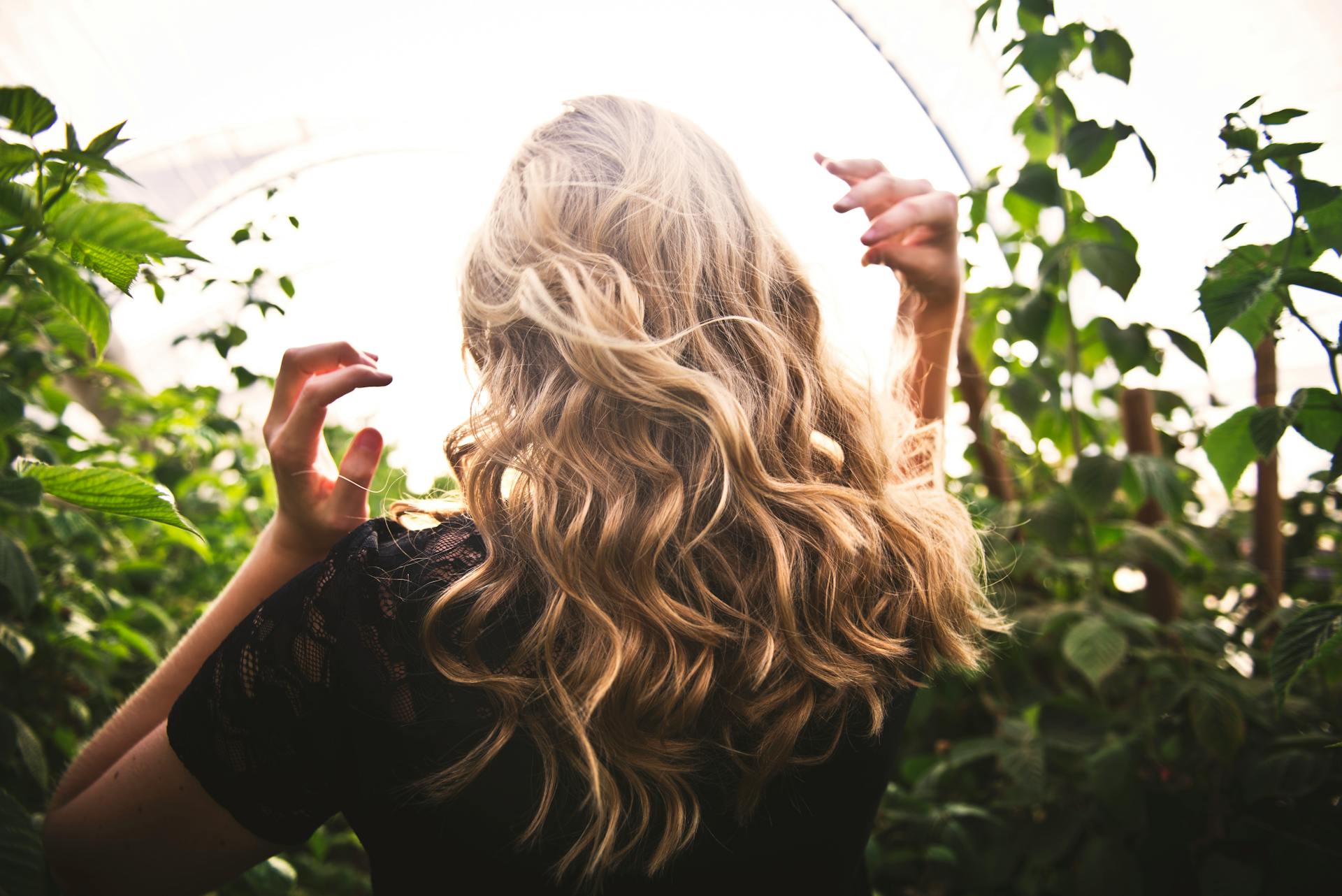 A woman with blonde hair | Source: Pexels