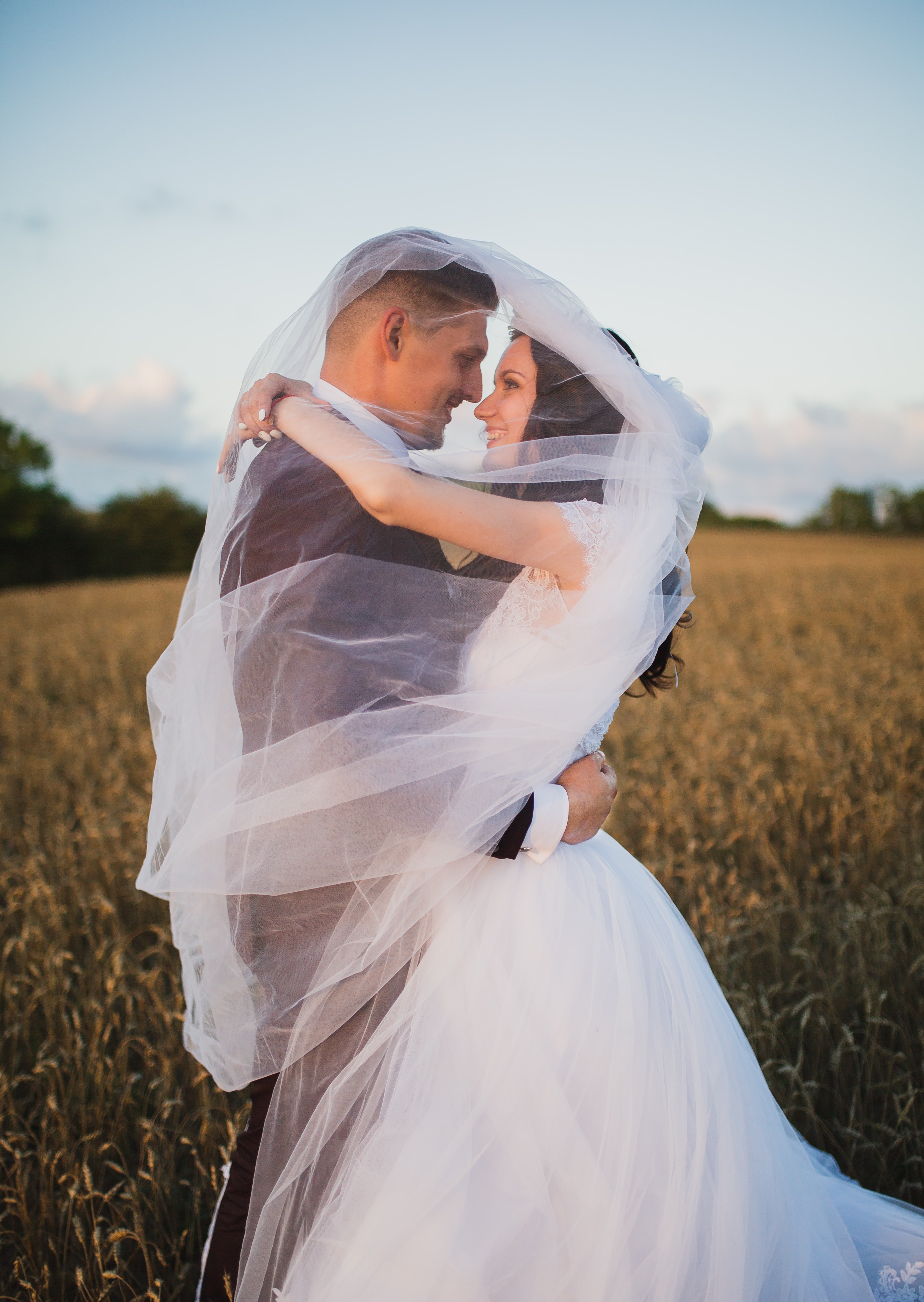 Steve married Mary after a whirlwind romance. | Source: Unsplash