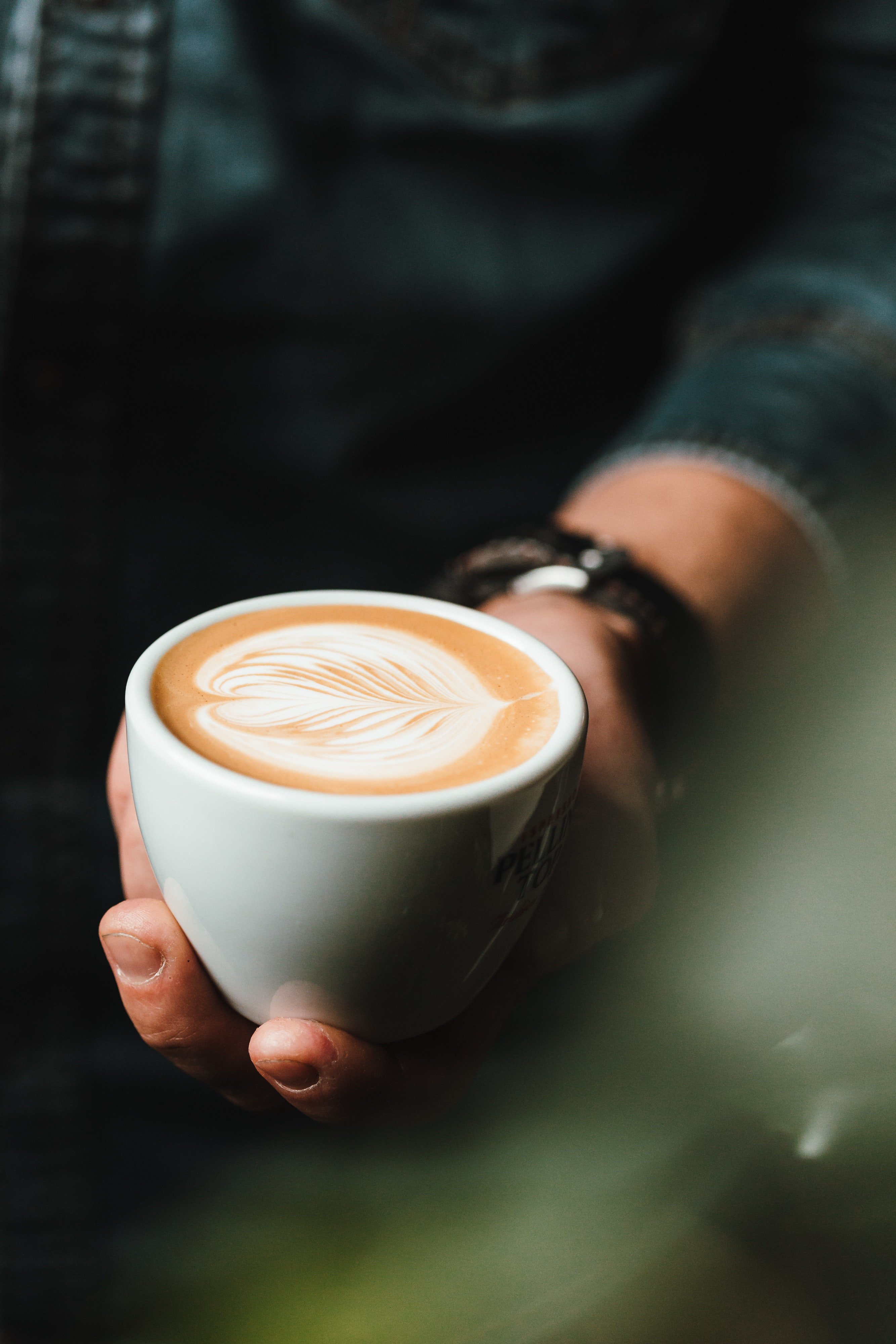 Lucy asked Paul to serve a cappuccino to a customer. | Source: Unsplash