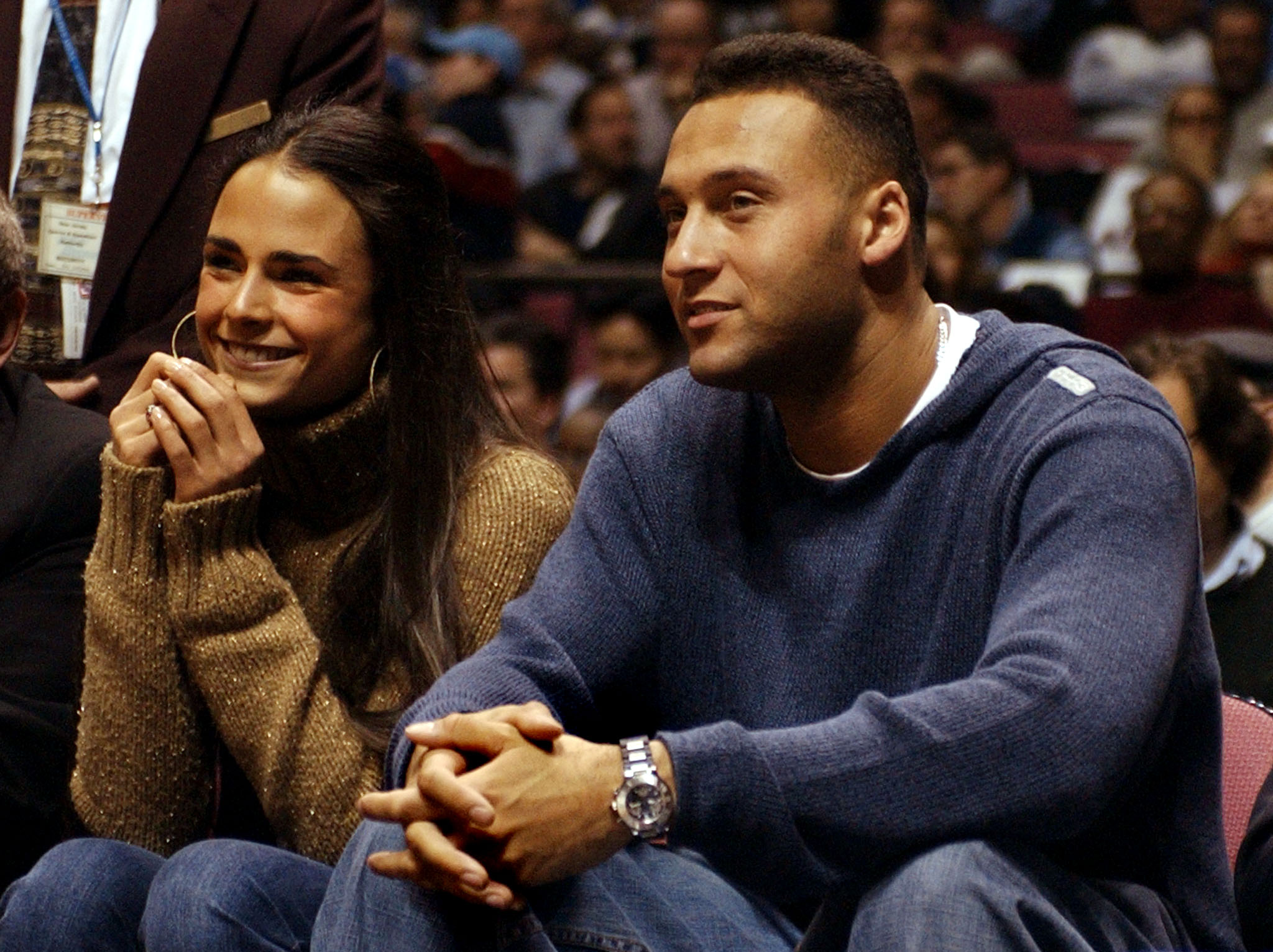 Derek Jeter and actress Jordana Brewster sit courtside on December 19 2002, at Continental Arena in East Rutherford, New Jersey. | Source: Getty Images