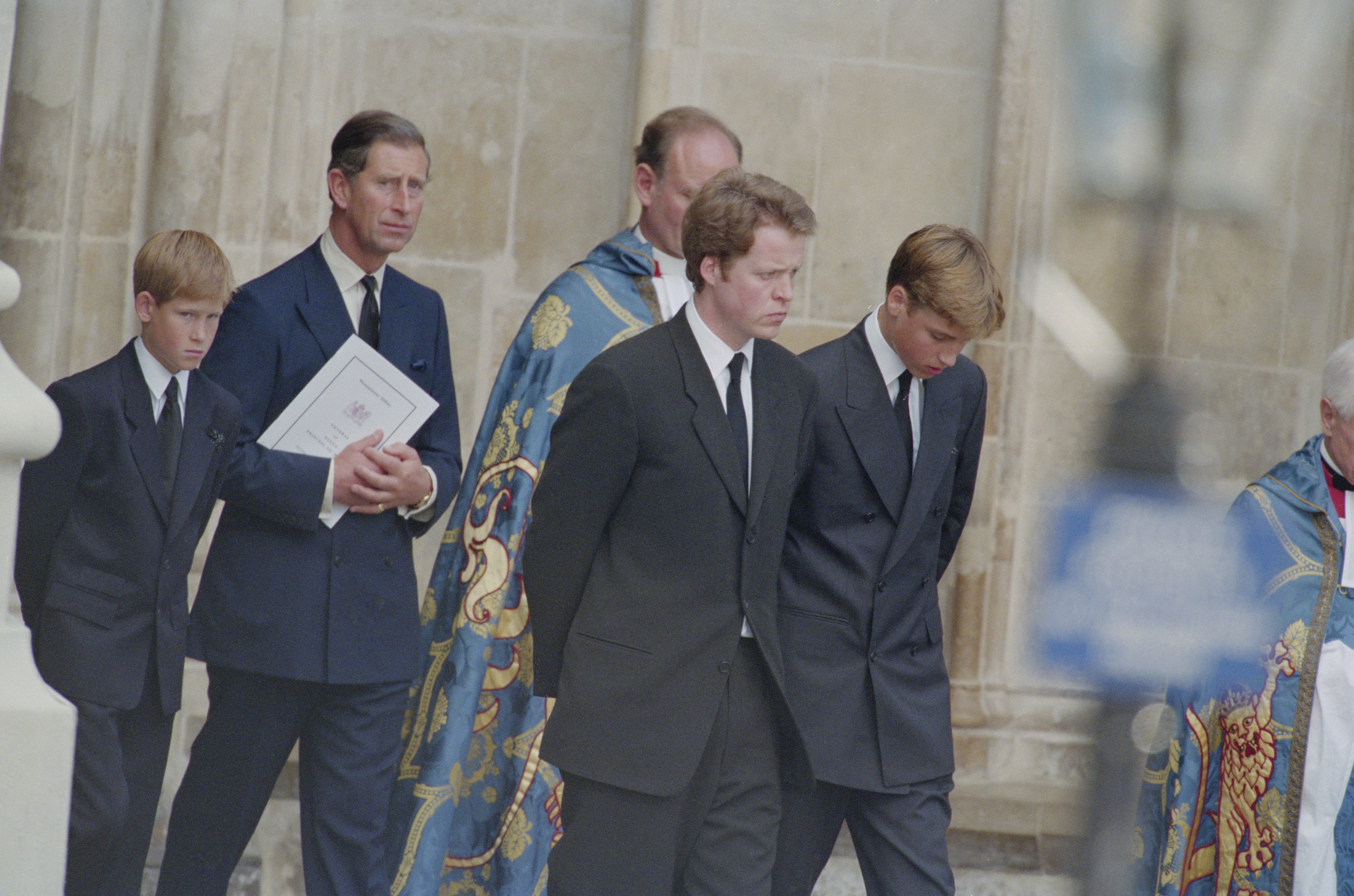 Prince Harry, Prince Charles, Earl Spencer, and Prince William at Westminster Abbey for the funeral service for Princess Diana on September 6, 1997 | Source: Getty Images