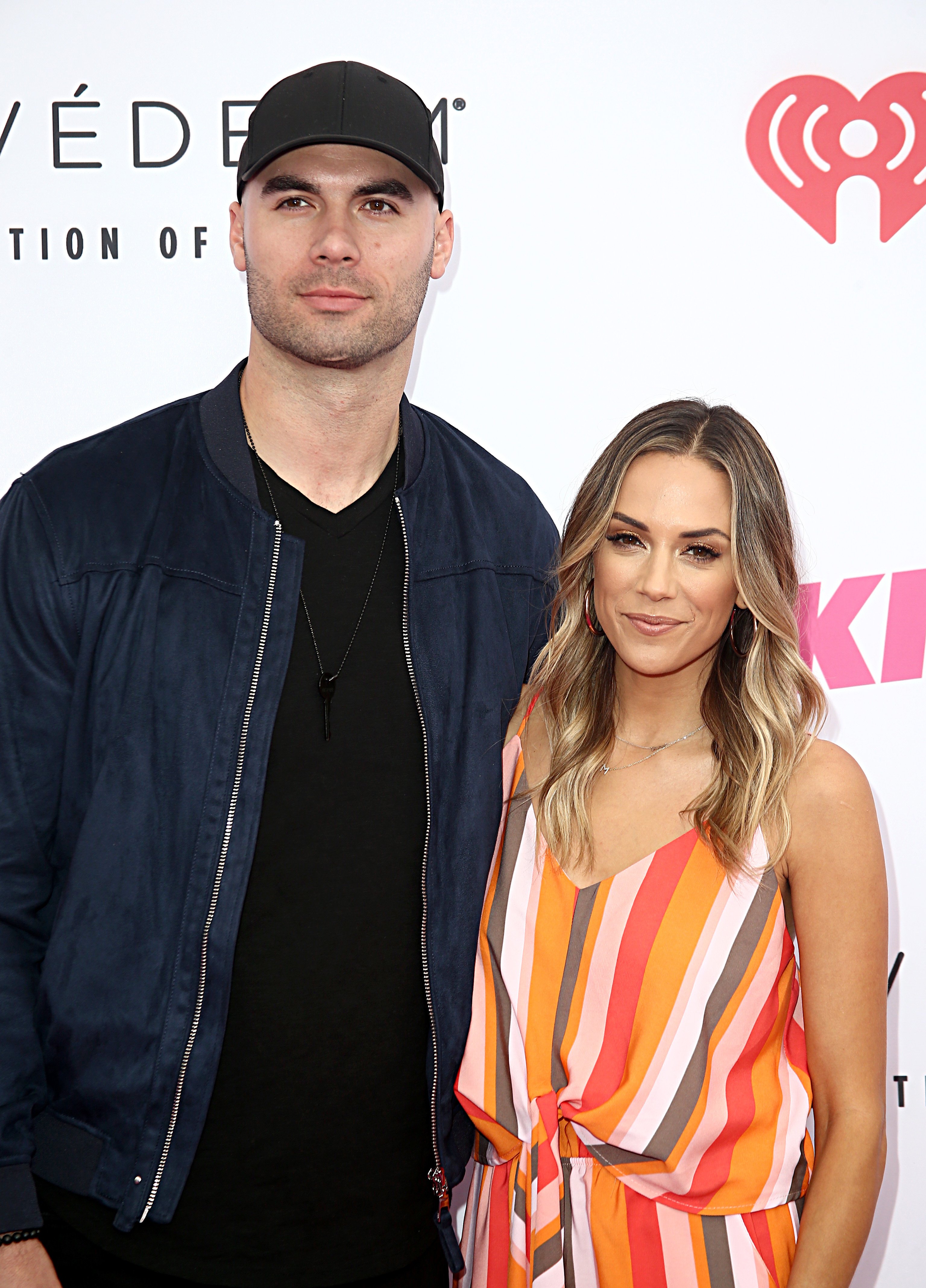 Mike Caussin and Jana Kramer at the 2019 iHeartRadio Wango Tango event in California on June 1, 2019 | Source: Getty Images