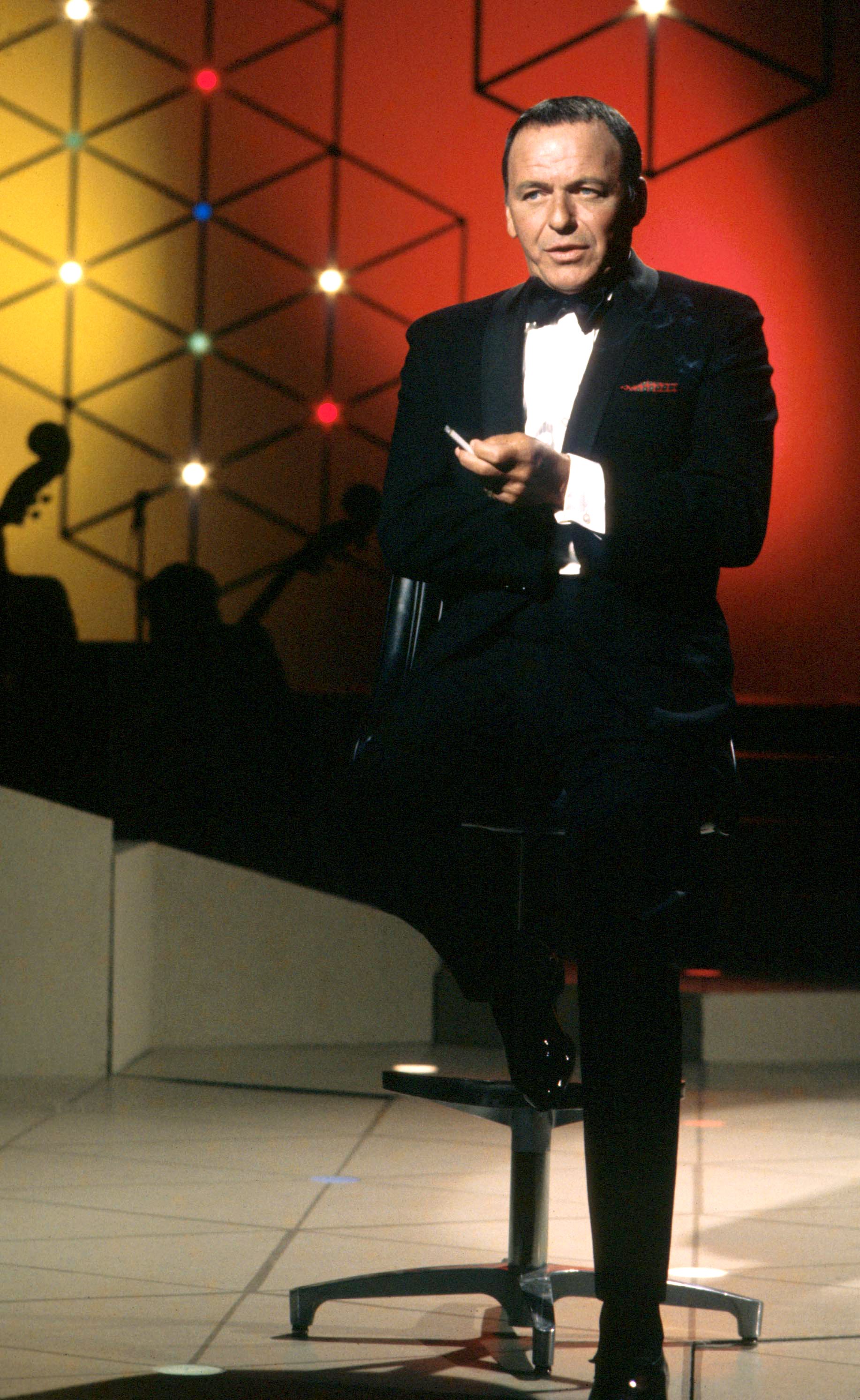 Frank Sinatra, abgebildet während eines Fernsehspecials "Francis Albert Sinatra Does His Thing", 1968, Los Angeles, Kalifornien. | Quelle: Getty Images