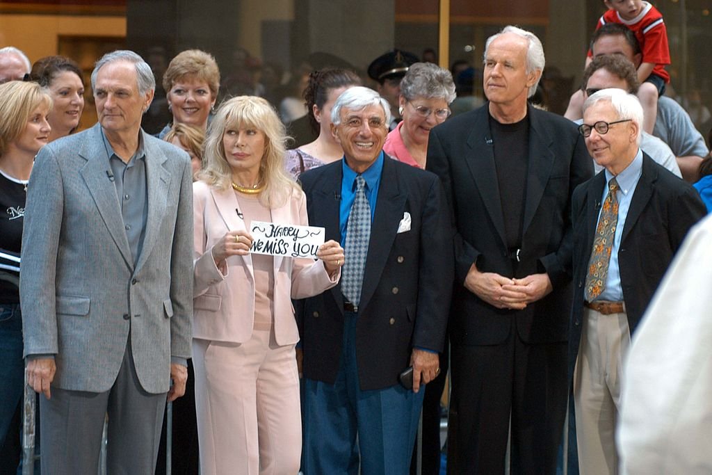 Alan Alda, Loretta Swit, Jamie Farr, Mike Farrell and William Christopher Reunion on the "Today" Show | Photo: Getty Images