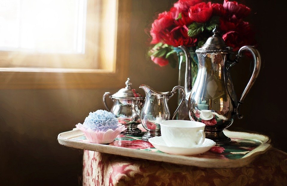A silver tea set on a tray. | Source: Pixabay