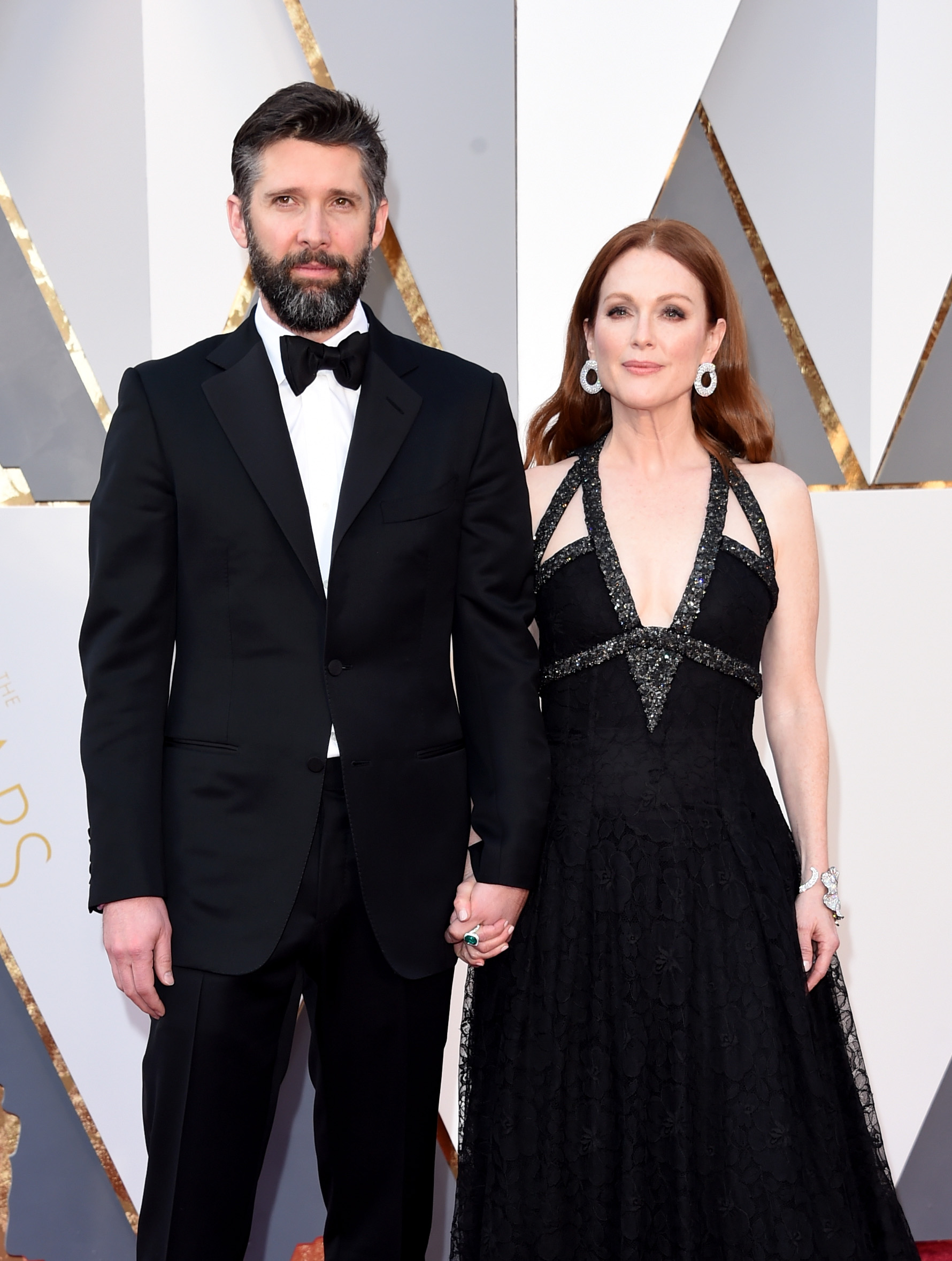 Julianne Moore and Bart Freundlich at the 88th Annual Academy Awards in Hollywood, California on February 2, 2016 | Source: Getty Images