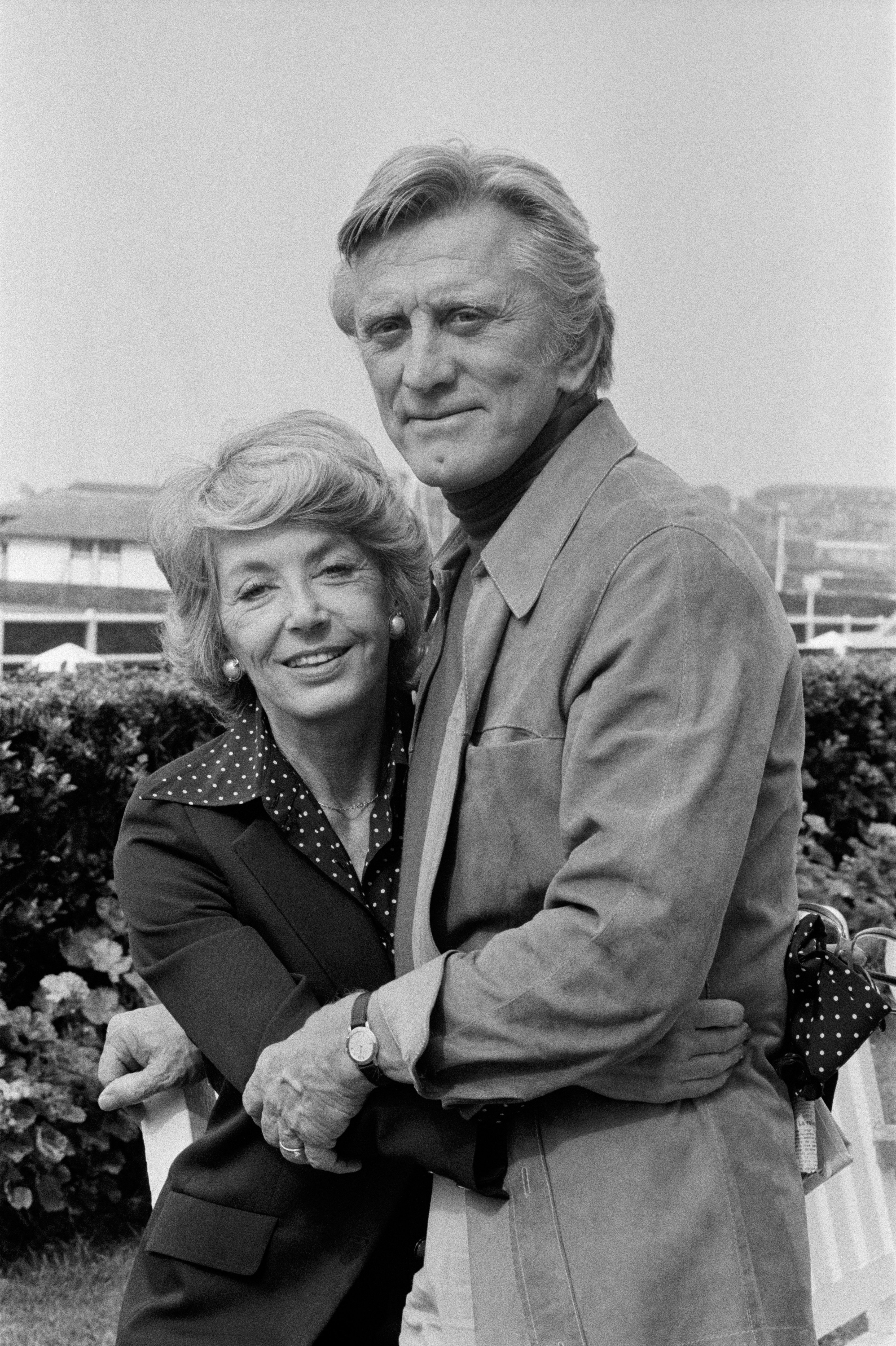Kirk Douglas and Anne Douglas on September 5, 1978 in Deauville, France | Source: Getty Images