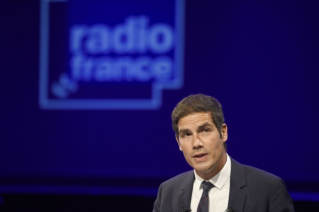 Le président de la radio publique française Radio France, Mathieu Gallet, donne une conférence de presse le 27 août 2014 à Paris. | Source : Getty Images