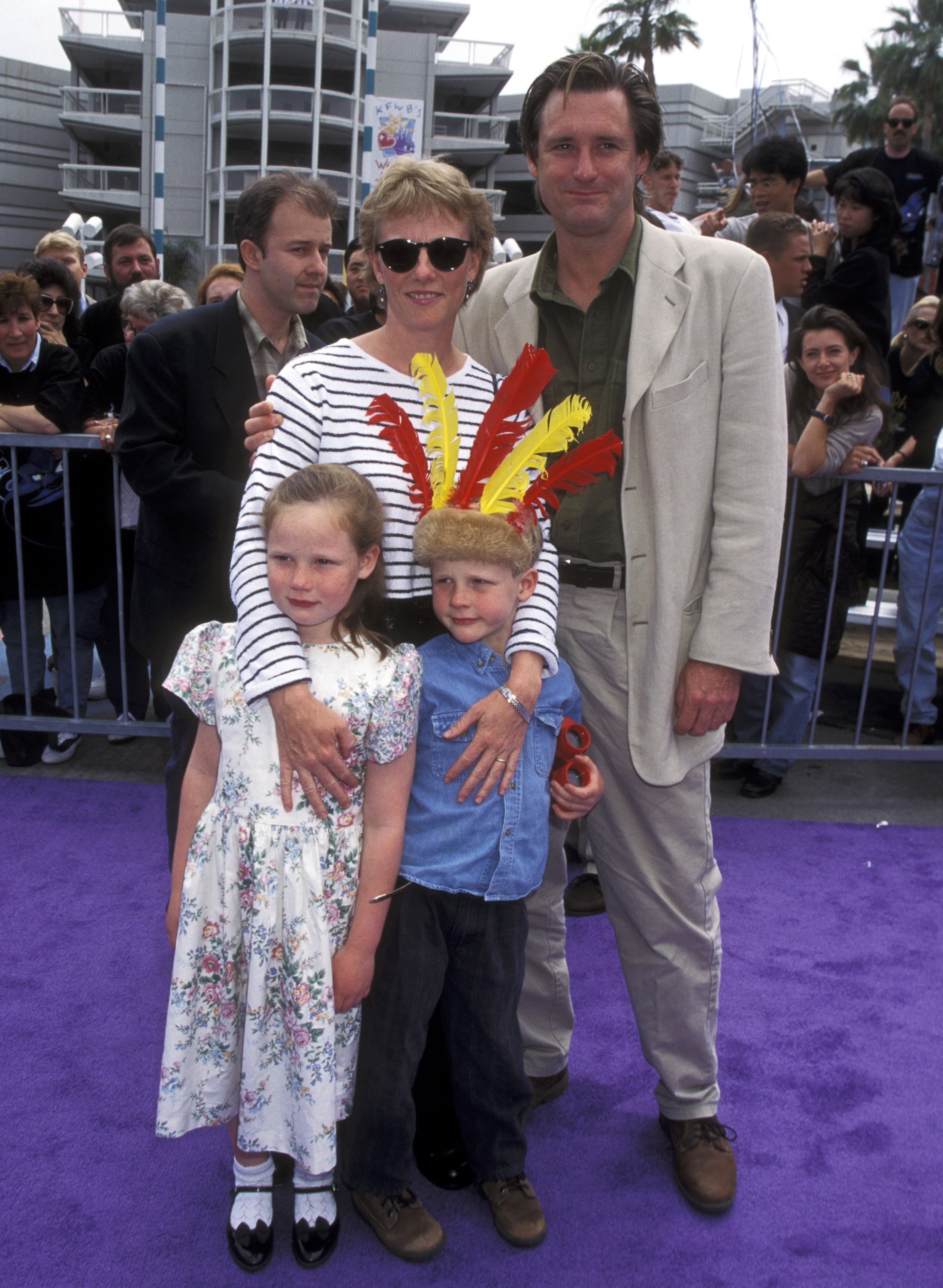 Bill Pullman, Tamara Hurwitz, Maesa Pullman, and Jack Pullman on May 21, 1995 at the Cinerama Dome Theater in Universal City, California | Source: Getty Images