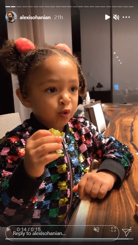 Serena Williams' daughter, Olympia Ohanian, pictured while eating | Photo: Instagram/alexisohanian