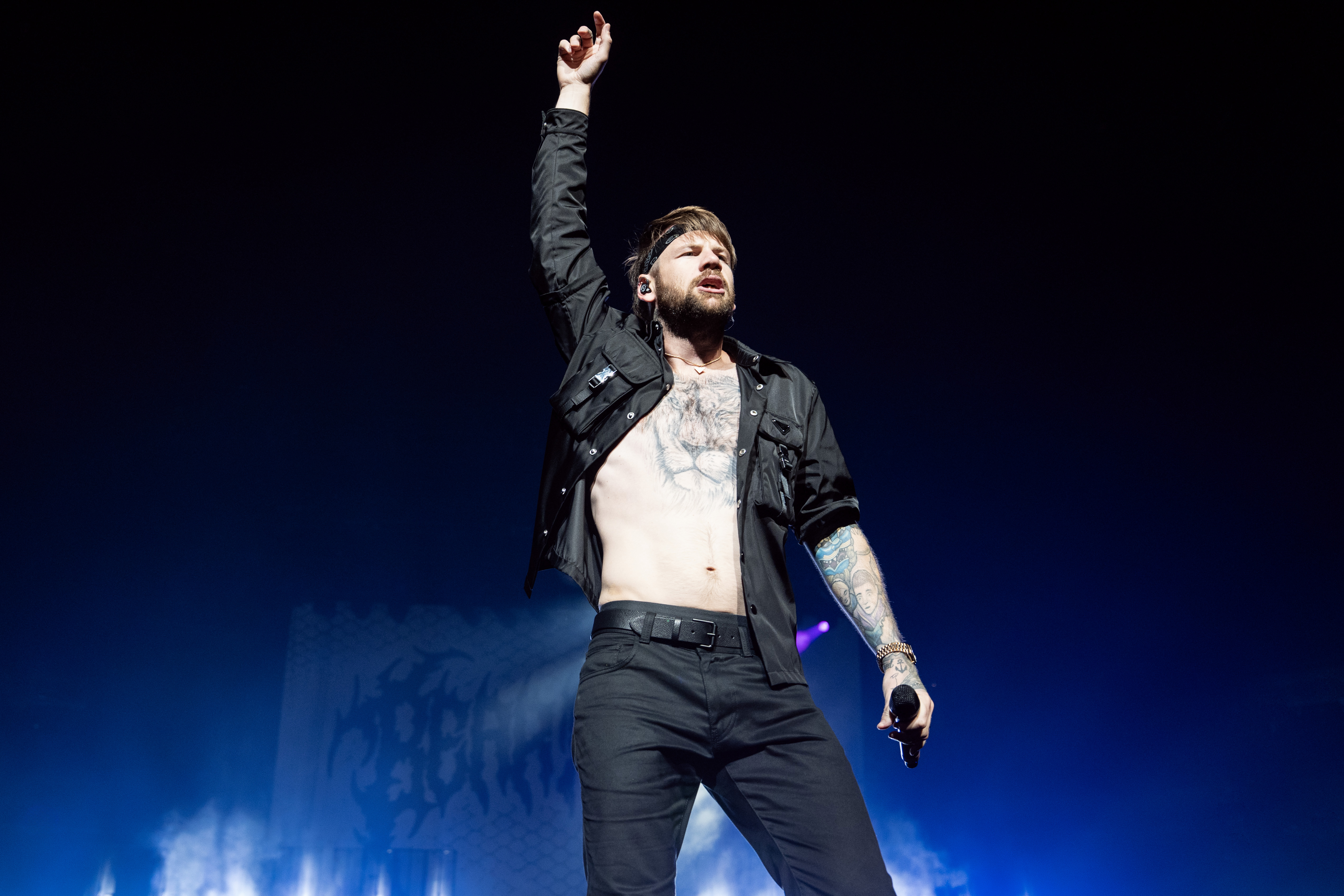 Caleb Shomo performs during Shinedown's Dance, Kid, Dance tour in New Orleans, Louisiana, on May 6, 2025 | Source: Getty Images