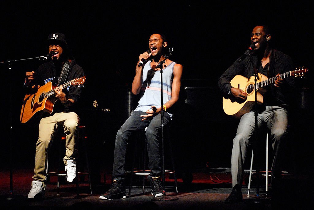 (Happier Times) Niko McKnight, Brian McKnight Jr., & Brian McKnight perform at the Brown Theatre on July 10, 2011 in Louisville, Kentucky | Photo: Getty Images