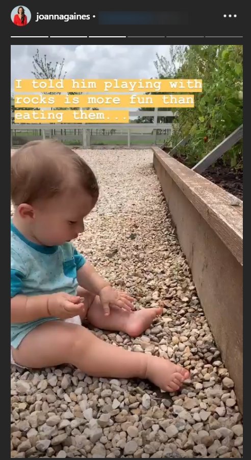 Joanna Gaines' son Crew playing with stones | Photo: Instagram Story/Joanna Gaines
