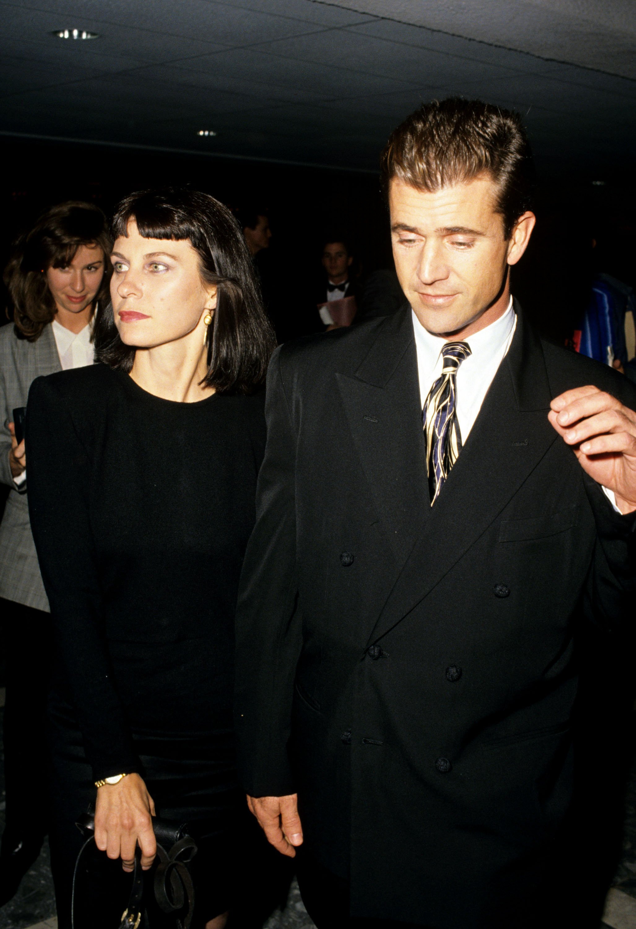 Mel Gibson and Robyn Moore Gibson at  the Los Angeles premiere of "Hamlet" on December 18, 1990 | Source: Getty Images