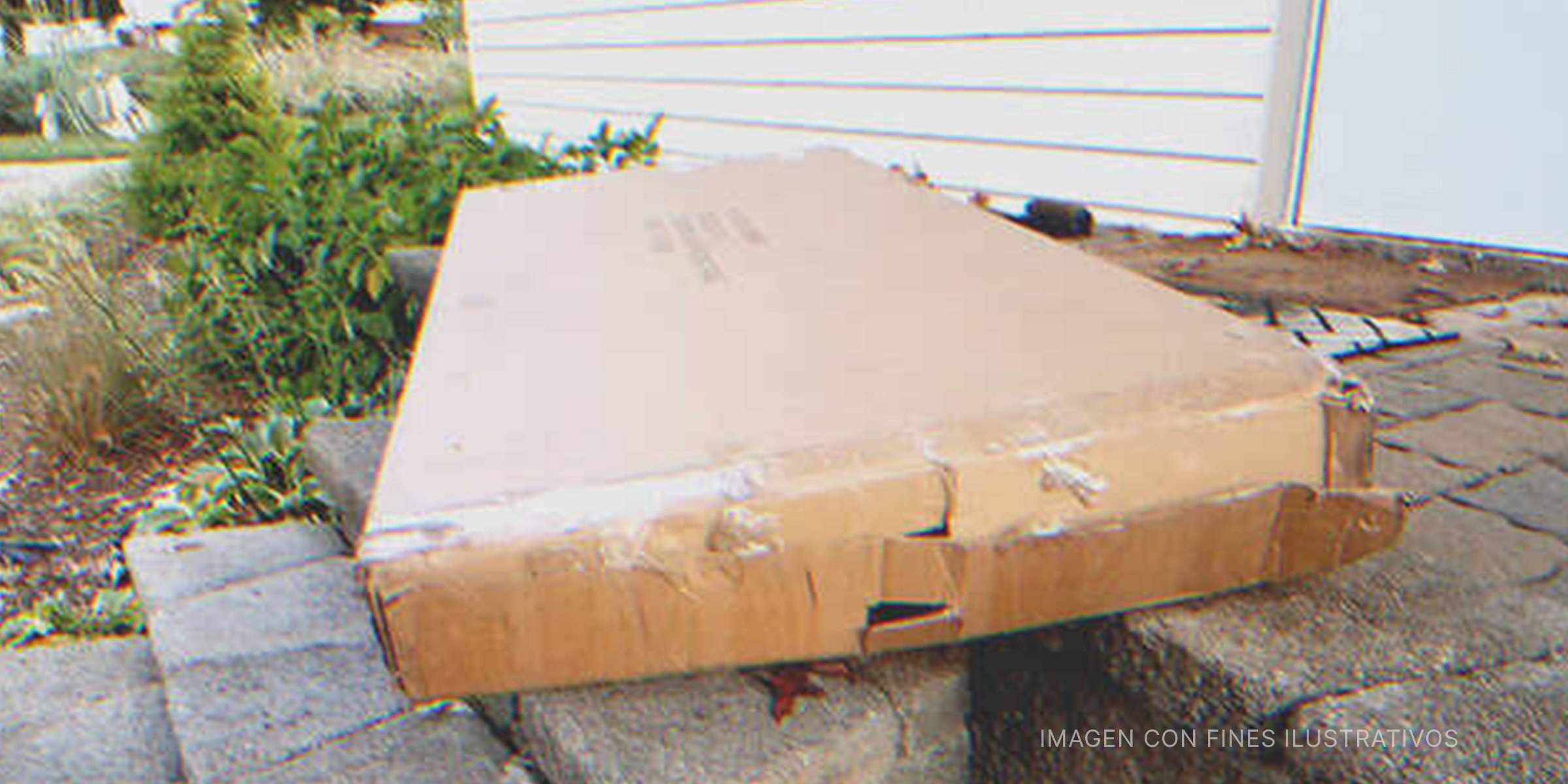 Caja frente a un porche. | Foto: Shutterstock