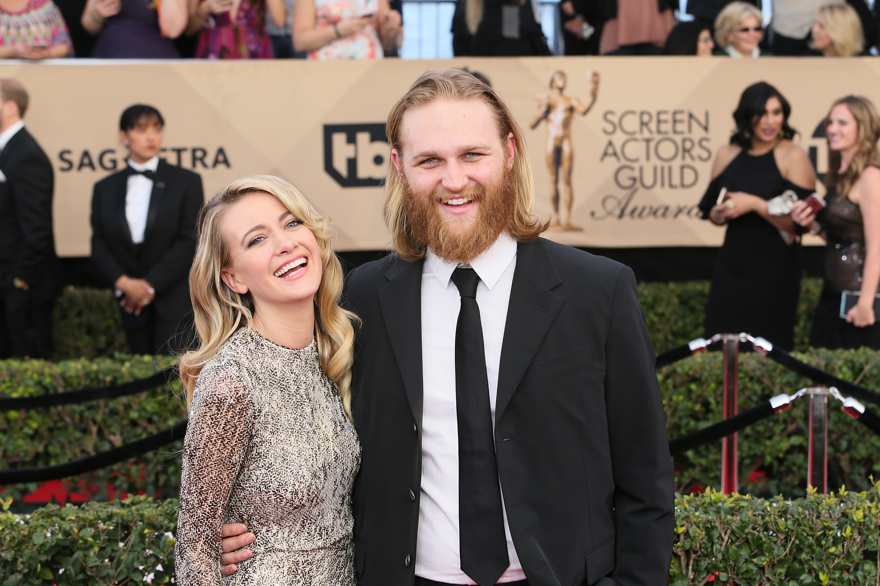 Meredith Hagner and Wyatt Russell attend the 23rd Annual Screen Actors Guild Awards in Los Angeles, California on January 29, 2017 | Source: Getty Images