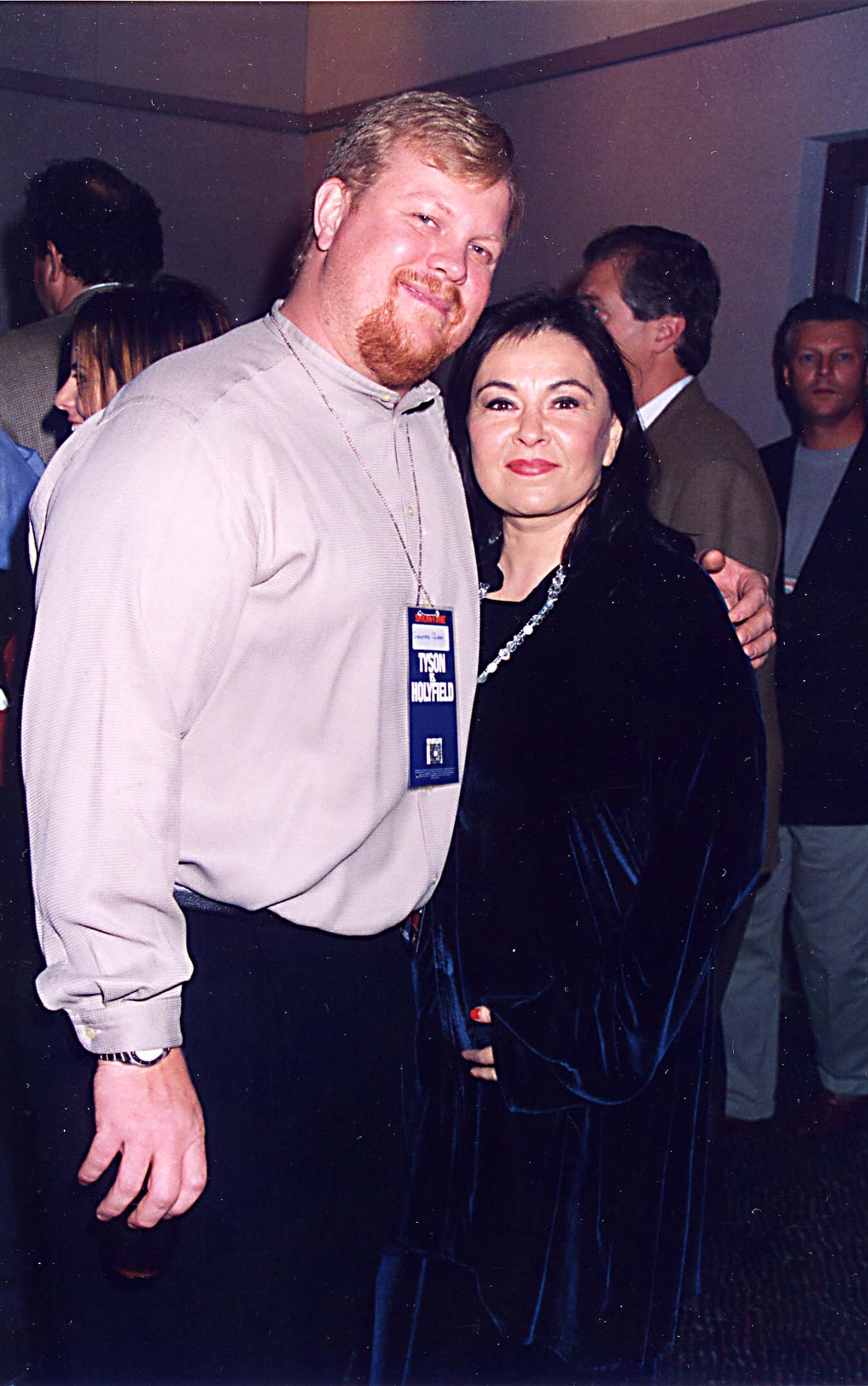 Ben Thomas and Roseanne Barr during a boxing match in Las Vegas, Nevada, on September 7, 1996. | Source: Getty Images