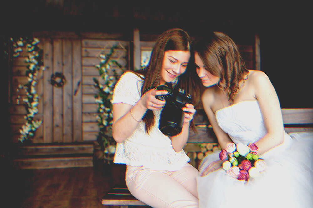 Wedding photographer | Shutterstock