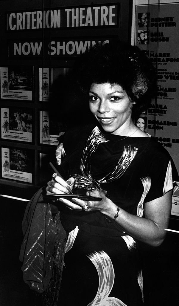 Rosalind Cash attends the premiere of "Uptown Saturday Night" on June 15, 1974. | Photo: Getty Images