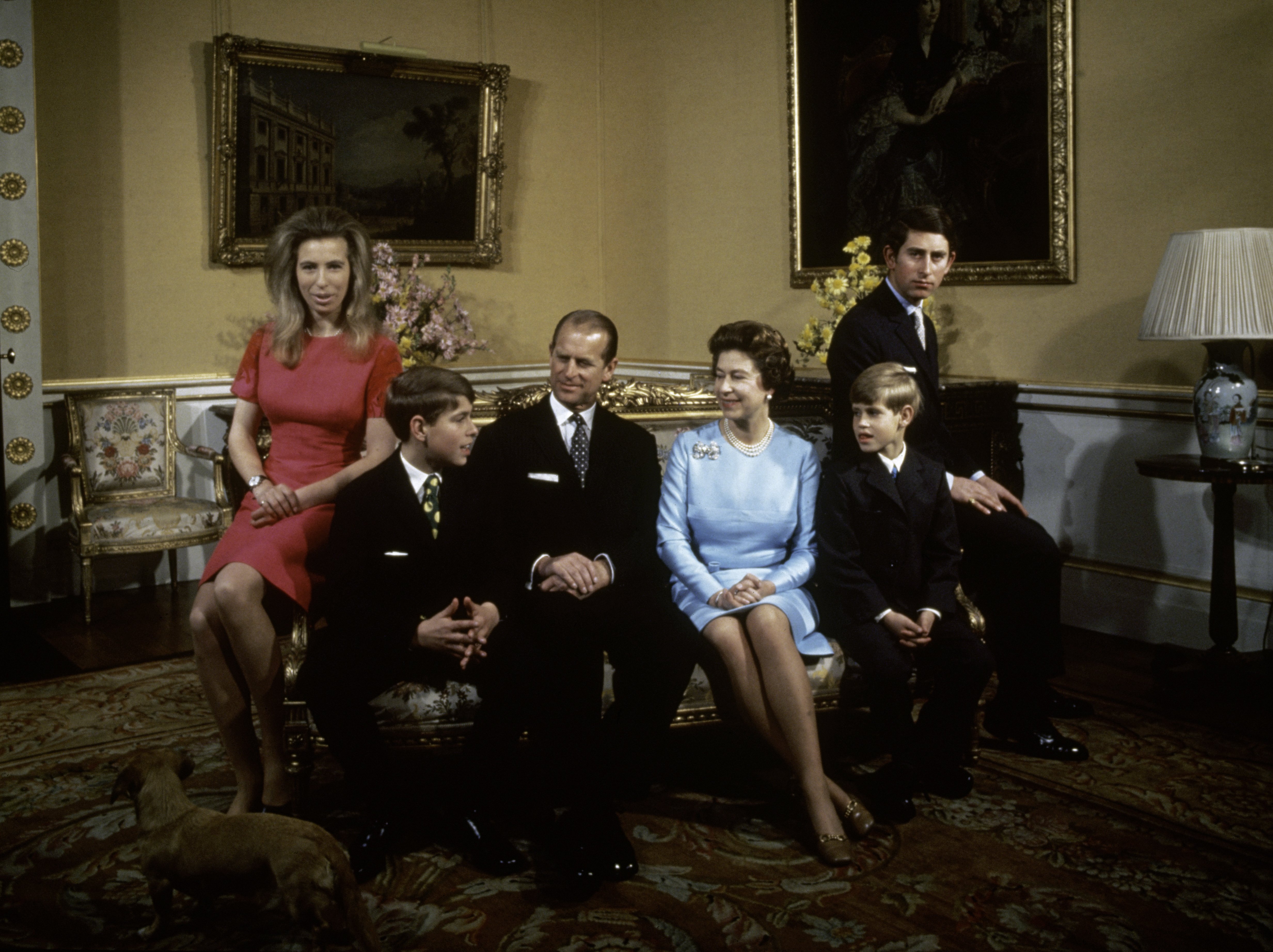  Princess Anne, Prince Andrew, Prince Philip, Queen Elizabeth, Prince Edward and Prince Charles. | Source: Getty Images 