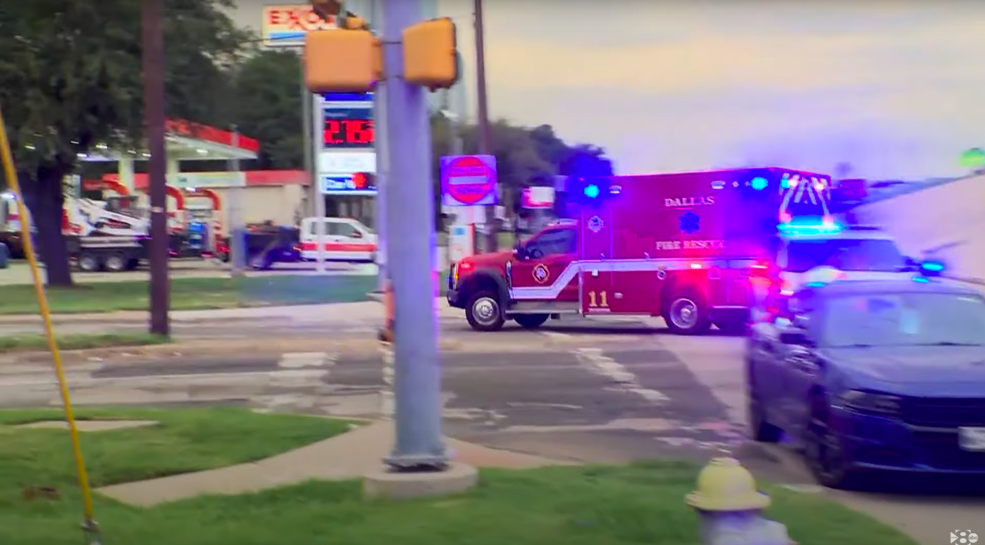 An ambulance and first responder presence at the site of the shooting. | Source: YouTube/WFAA
