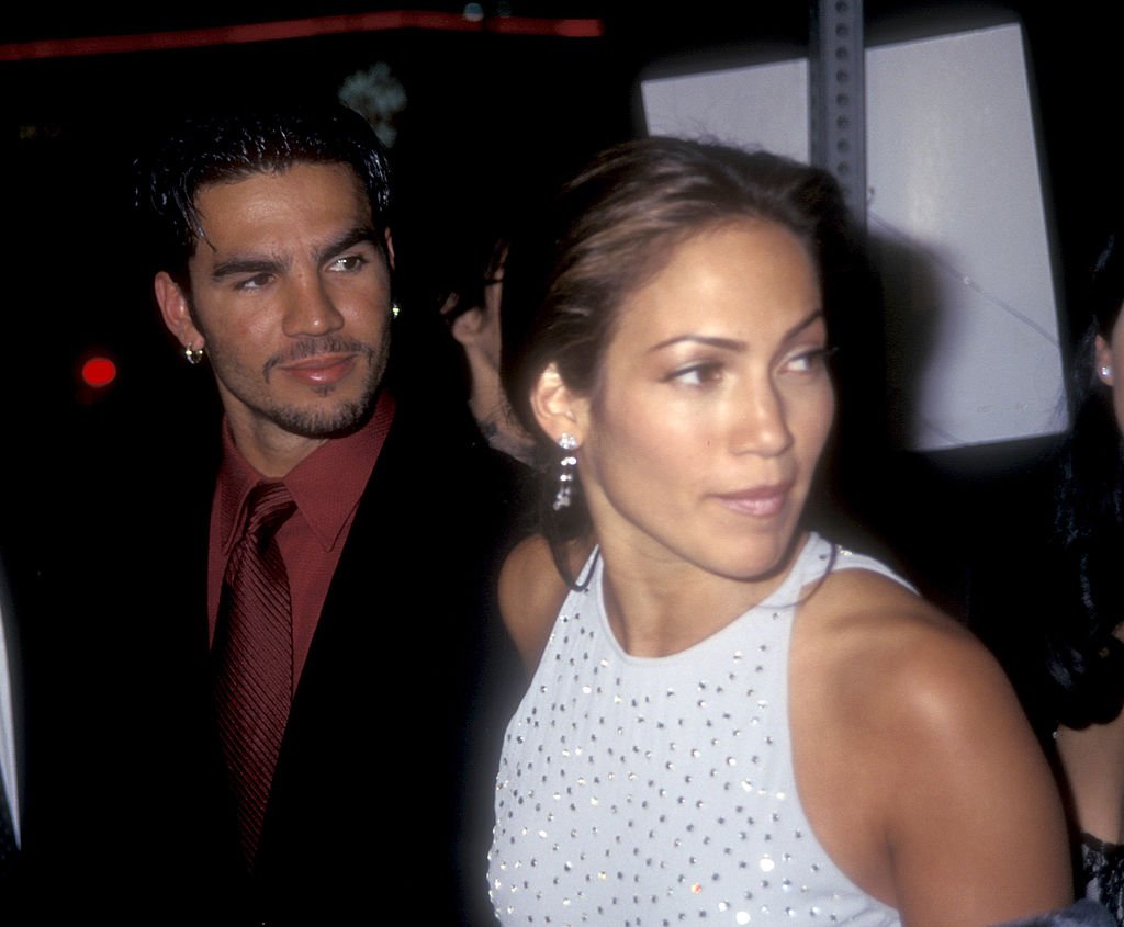 Jennifer Lopez and Ojani Noa at the Pacific Cinerama Dome in Hollywood, California on March 13, 1997 | Photo: Getty Images