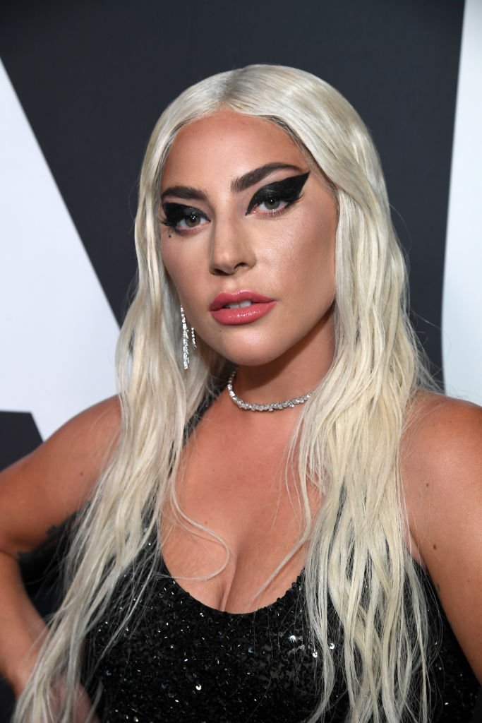 Lady Gaga célèbre le lancement des laboratoires Haus au Barker Hangar. | Photo : Getty Images