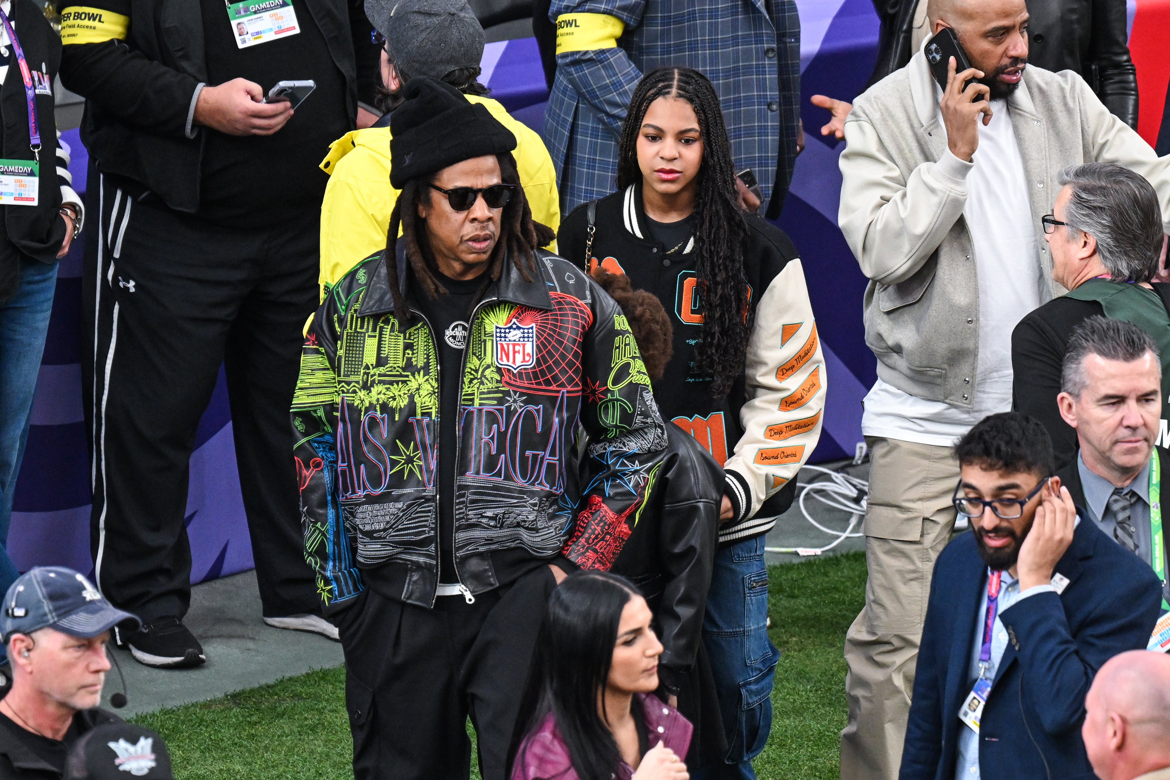 Jay-Z and Blue Ivy Carter at Super Bowl LVIII, February 11, 2024 | Source: Getty Images
