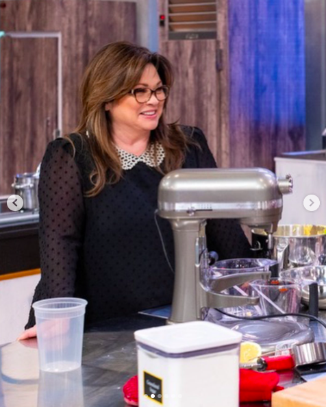 Valerie Bertinelli in an episode of "Kids Baking Championship" posted on February 6, 2023 | Source: Instagram/wolfiesmom