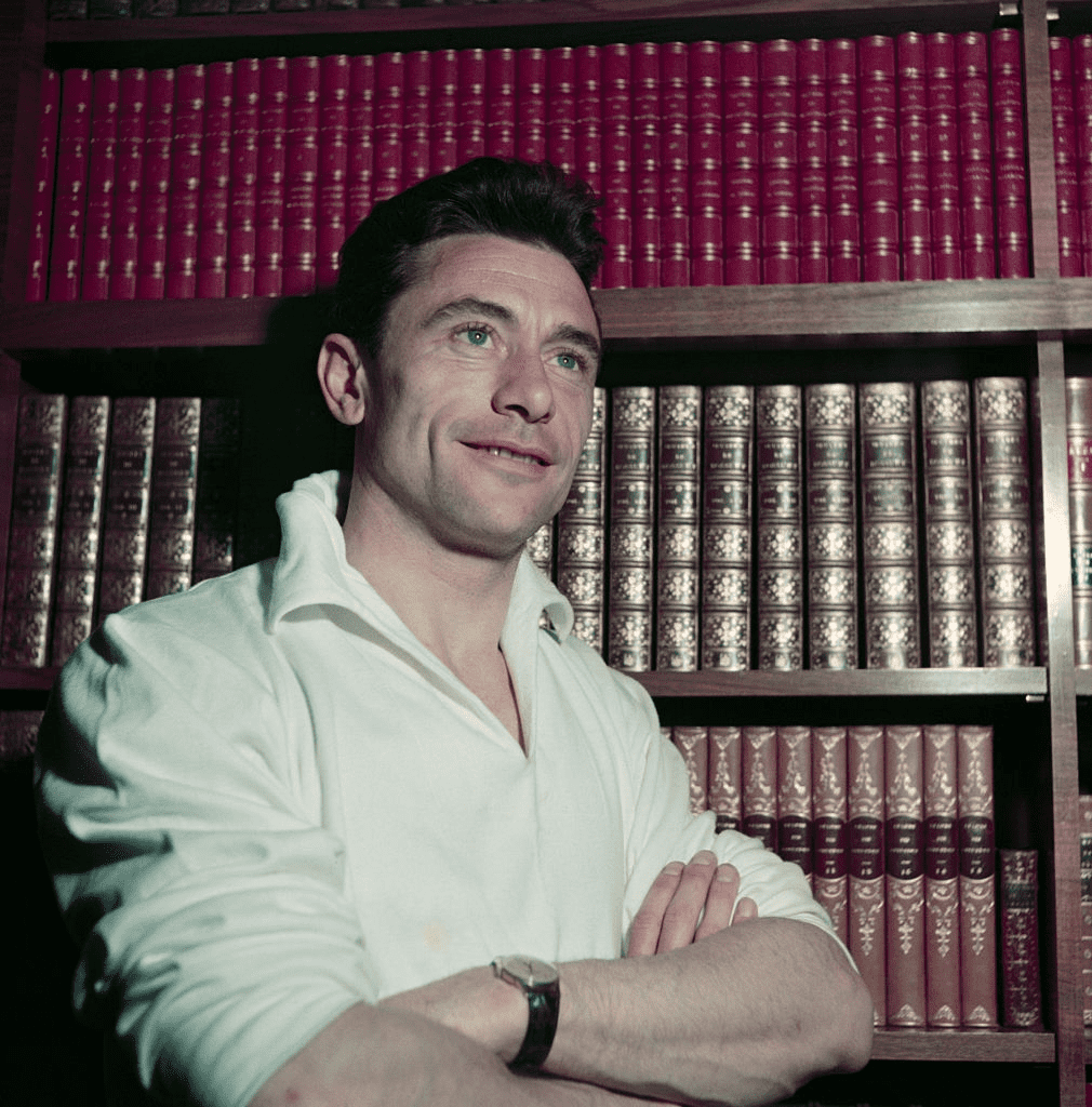 Portrait de Robert Lamoureux, acteur, vers 1960, en France. | Photo : Getty Images