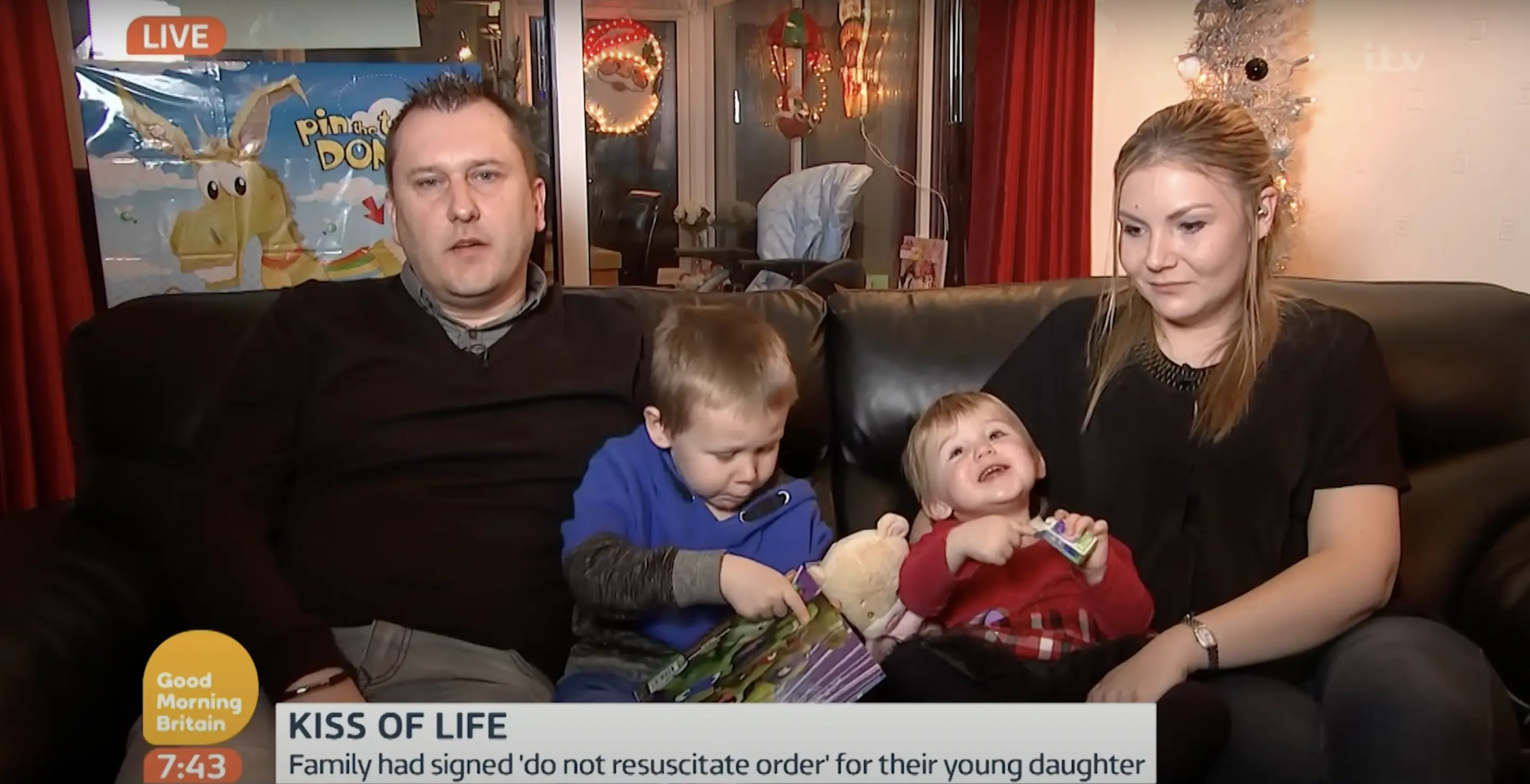 Lee, Bobby, Bella, and Francesca Moore-Williams talking in an interview from Essex on December 29, 2015 | Source: YouTube/Good Morning Britain