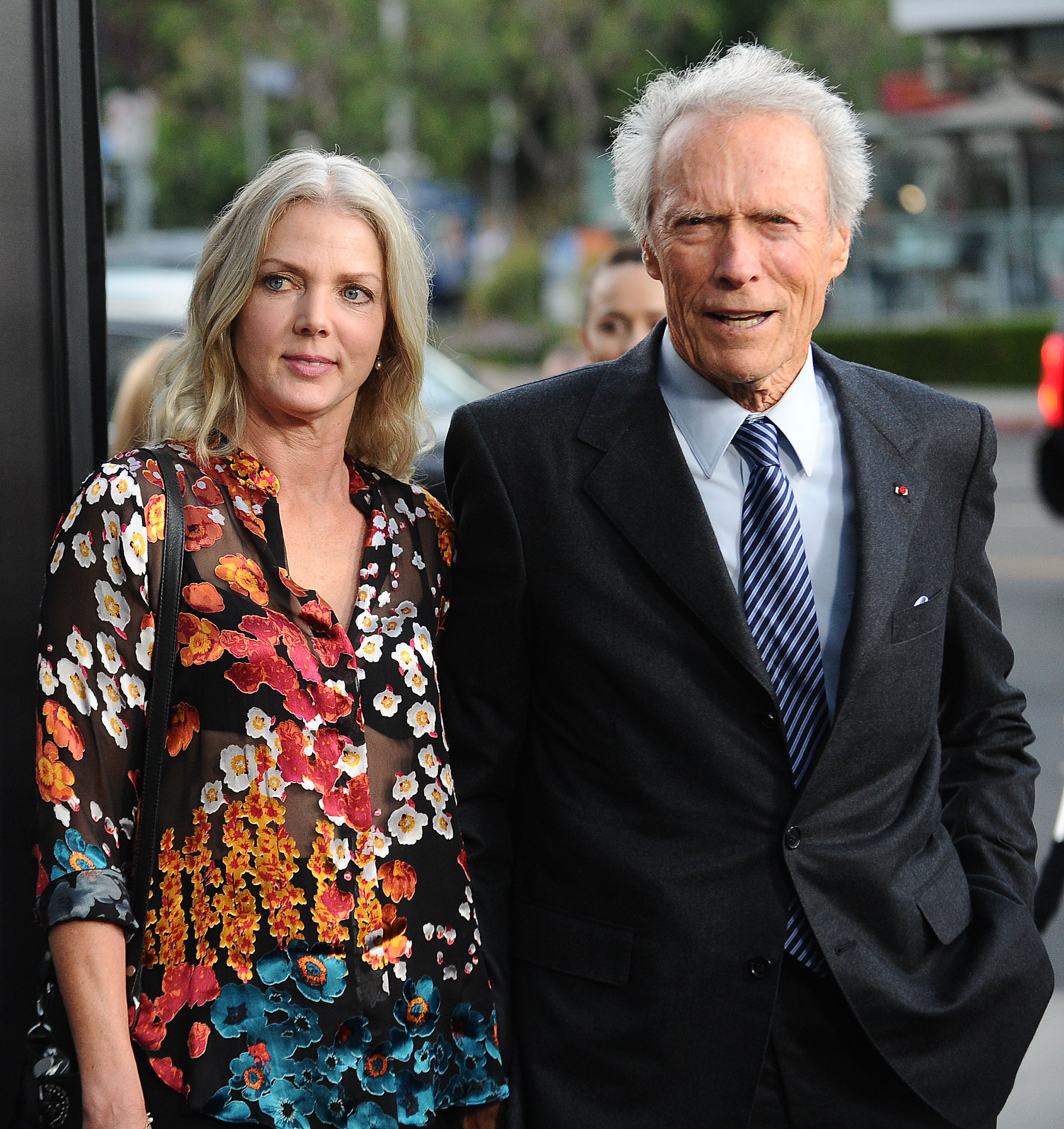 Clint Eastwood and Christina Sandera at the screening of "Sully" in Los Angeles, California on September 8, 2016 | Source: Getty Images