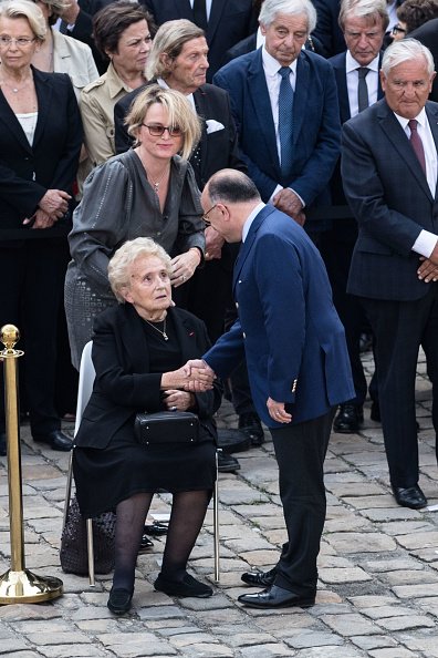 Bernadette Chirac assistent aux funérailles de Simone Veil à l'hôtel Des Invalides le 5 juillet 2017 à Paris | Photo : Getty Imges