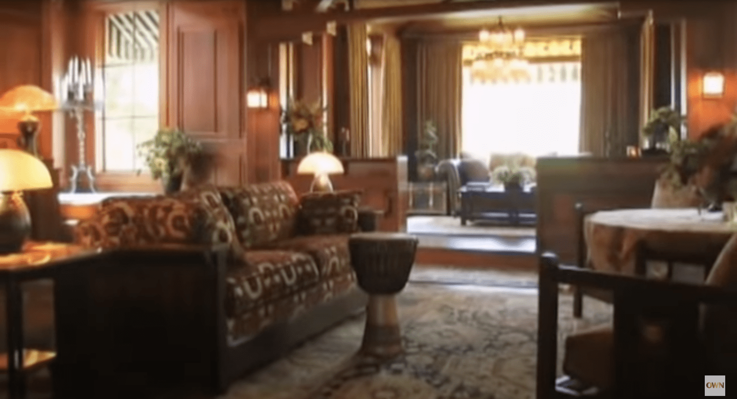 Inside Naomi Judd's family home in Tennessee. | Source: youtube.com/OWN