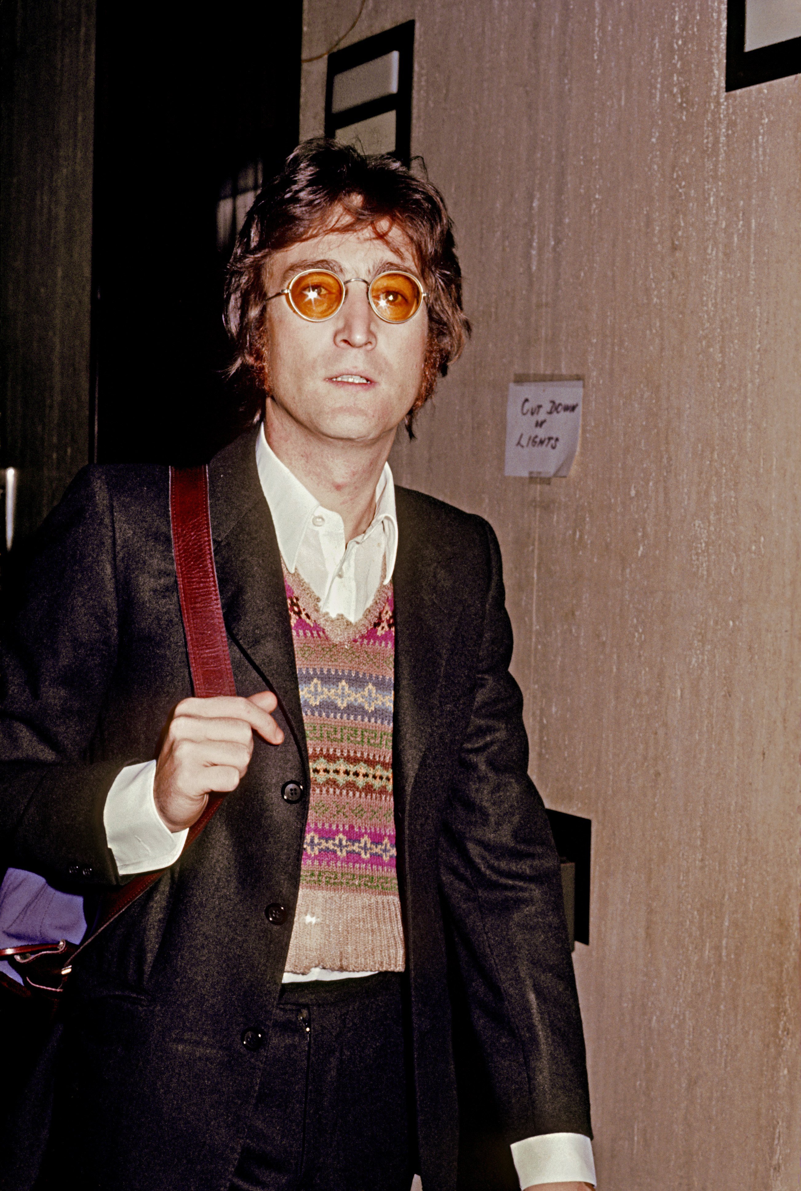 John Lennon poses for a photo in New York circa 1973 | Photo: Getty Images 