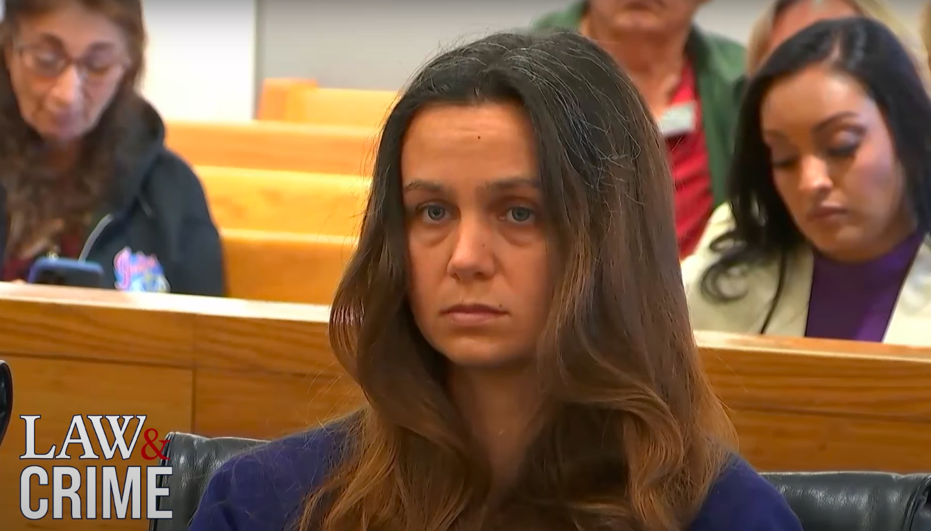 Ashley Benefield listening to her verdict. | Source: YouTube/Law&Crime Trials