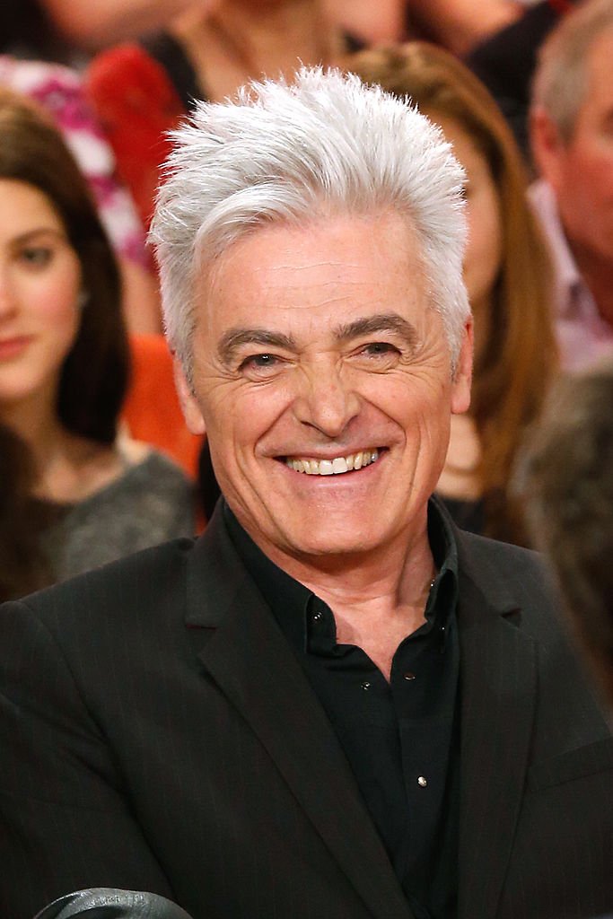 le chanteur Daniel Lavoie présente son album 'La Licorne captive' et assiste à l'émission de télévision française 'Vivement Dimanche' au Pavillon Gabriel le 9 avril 2014 à Paris, France. | Photo : Getty Images.
