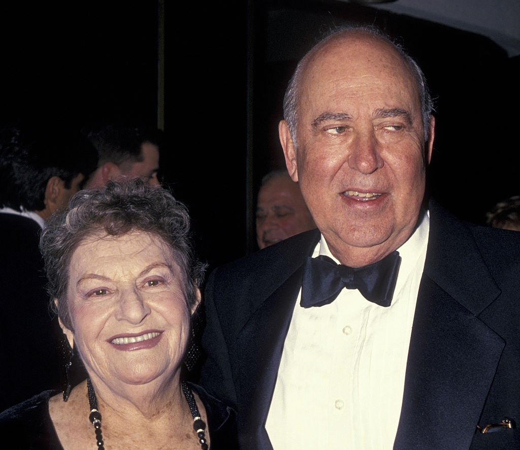 Carl Reiner(R) and wife Estelle Reiner attend the premiere of 'That's Entertainment III' on April 28, 1994 | Photo: Getty Images