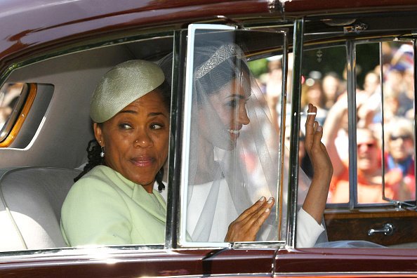 Doria Ragland und Meghan Markle während der Hochzeit 2018 | Quelle: Getty Images