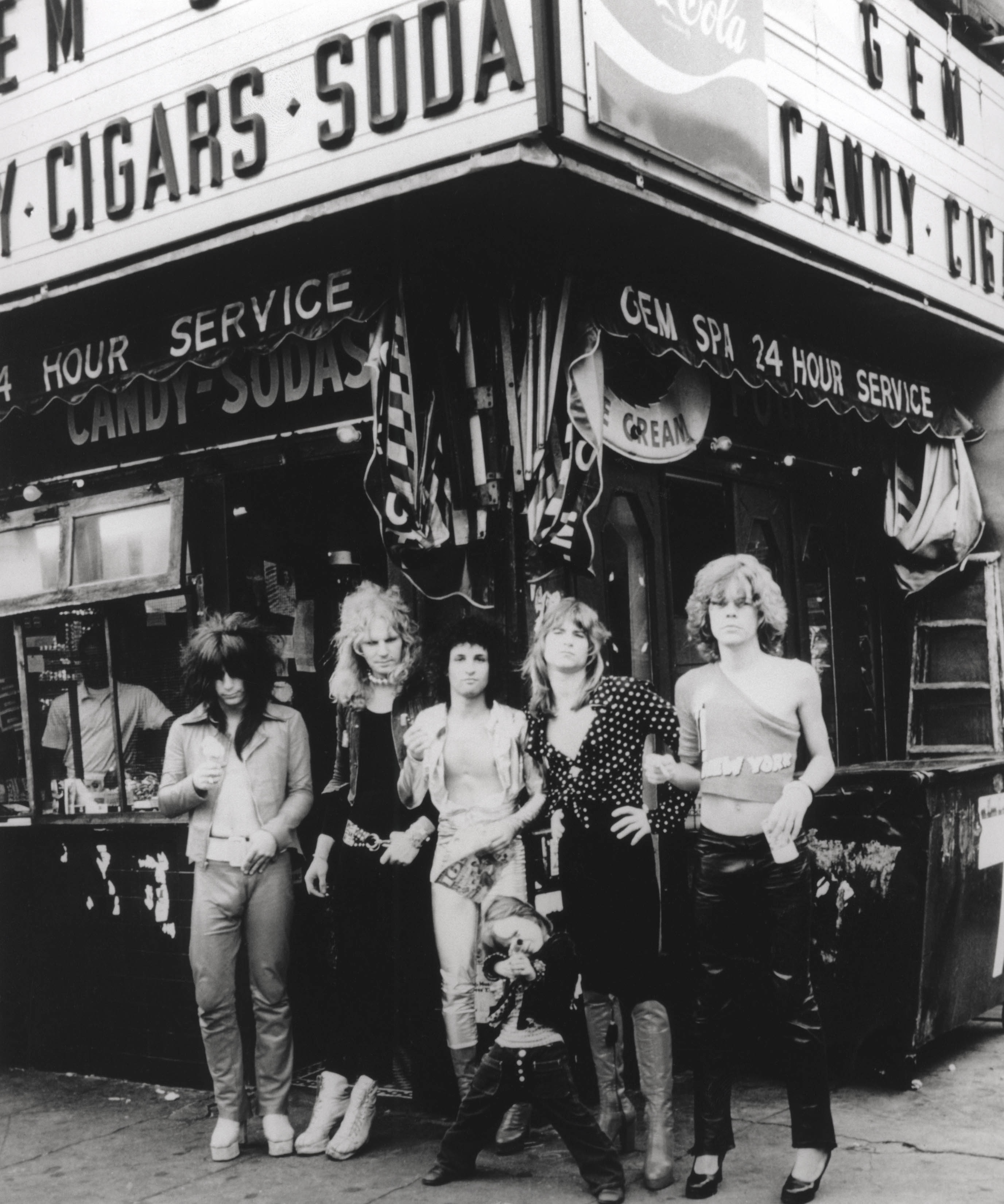 New York Dolls, circa 1970. | Source: Getty Images