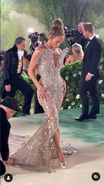Jennifer Lopez at this year's Met Gala, posted on May 9, 2024 | Source: Instagram/heyitsanika