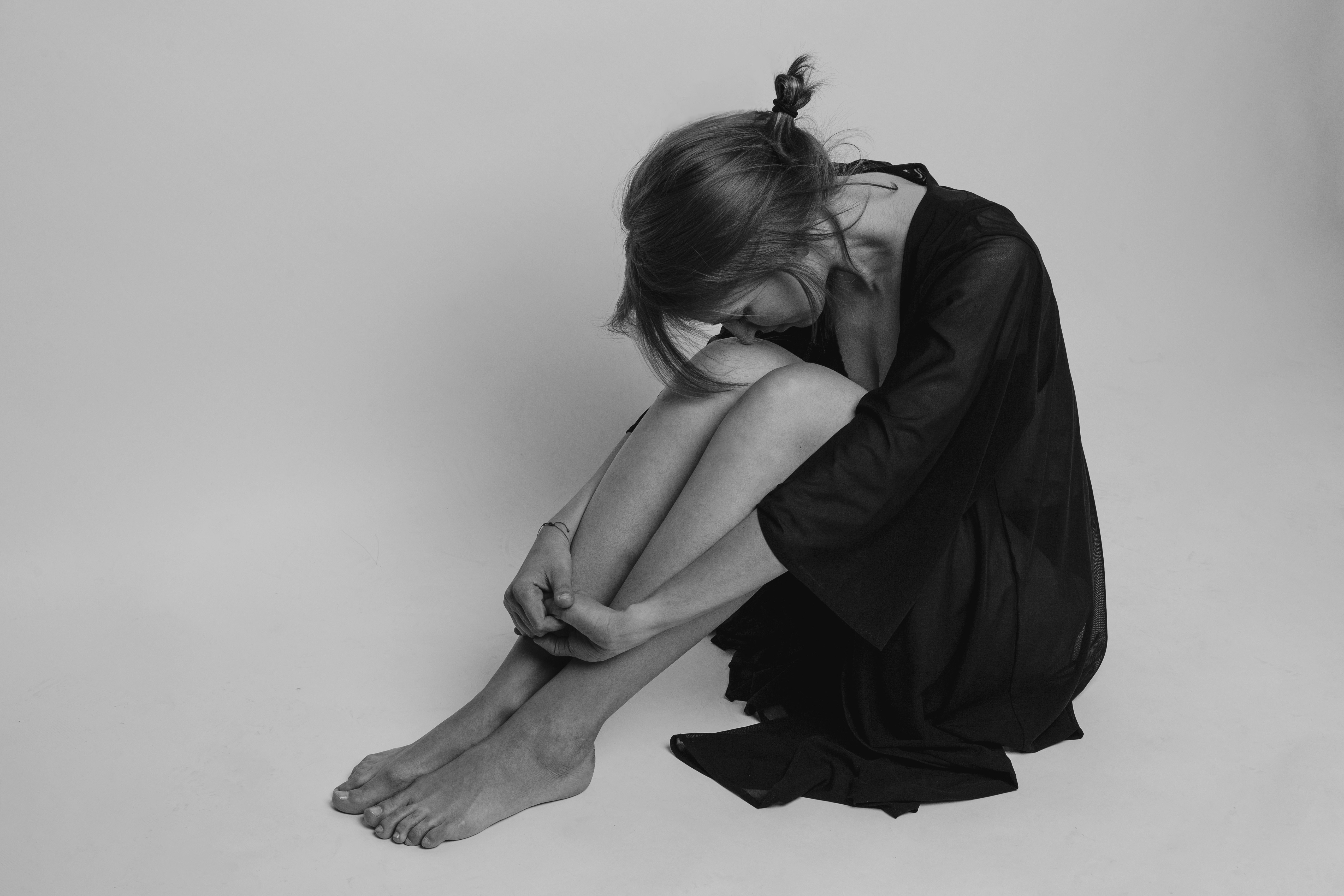 A depressed woman | Source: Unsplash