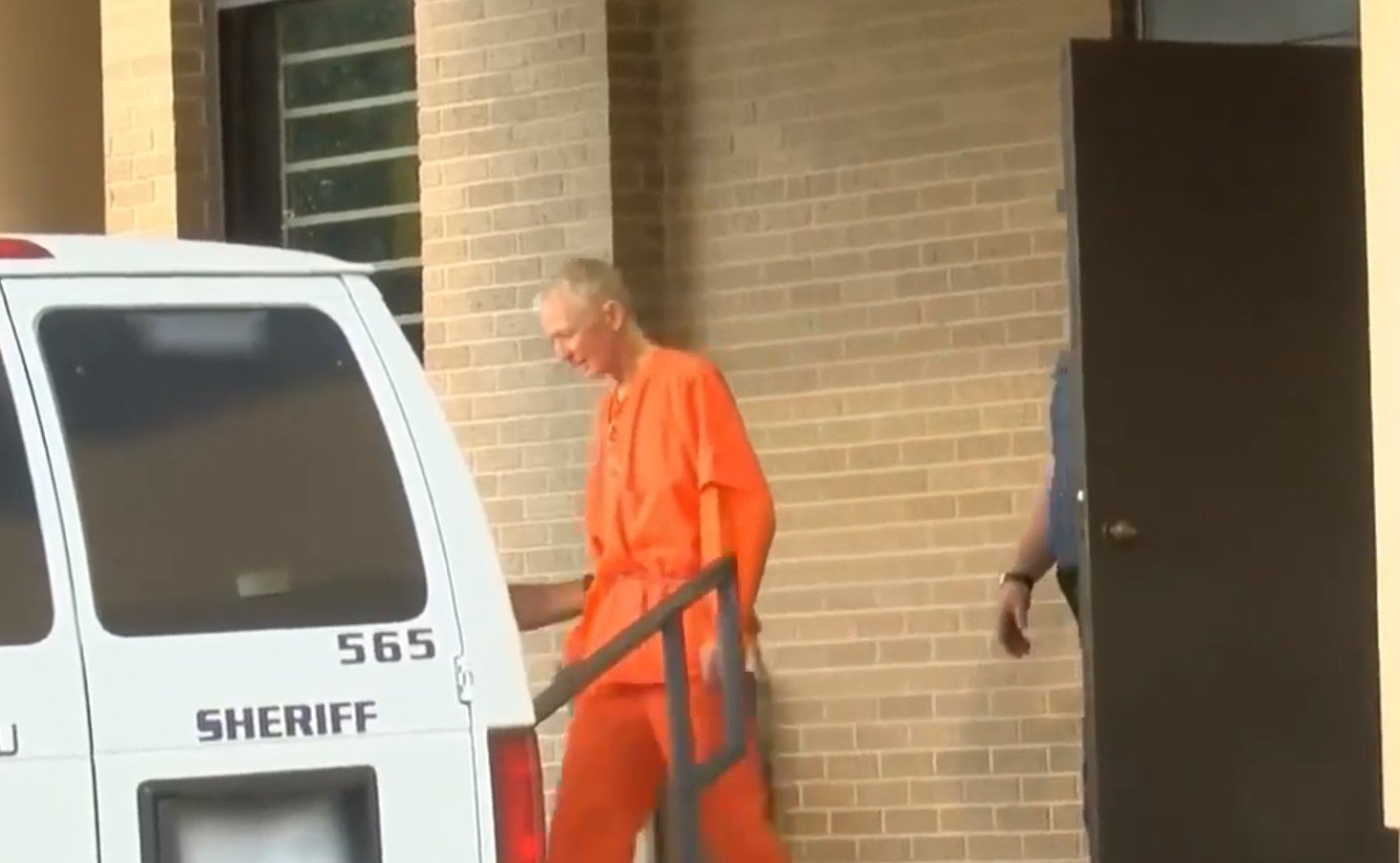 Felix Vail après son arrestation. l Source: YouTube/ Criminal Content