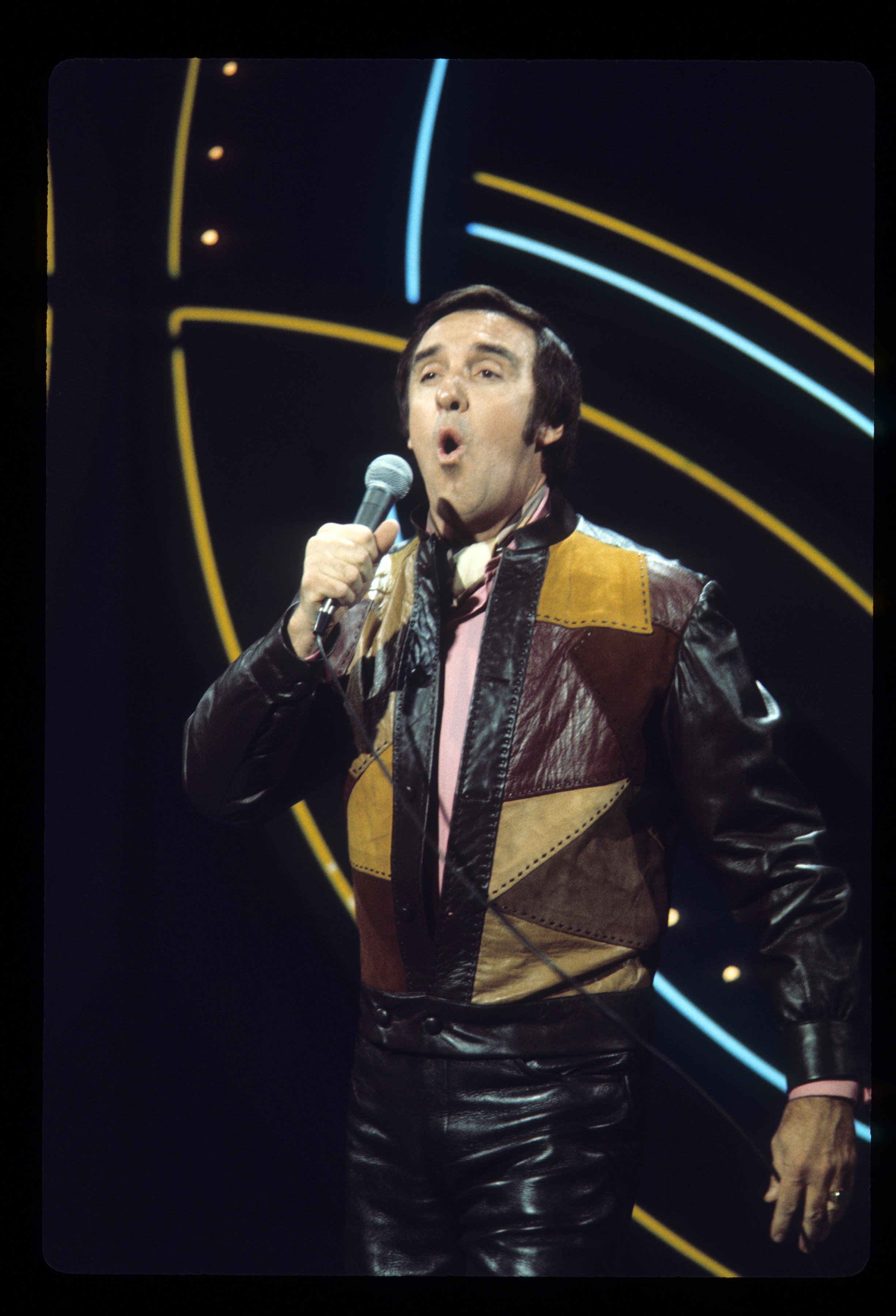 Jim Nabors during an appearance on "Saturday Night Live With Howard Cosell," on October 4, 1975. | Source: Getty Images