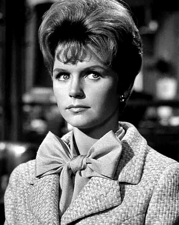  Publicity photo of Lee Remick, circa 1960s| Photo: MGM, Public domain, Wikimedia Commons