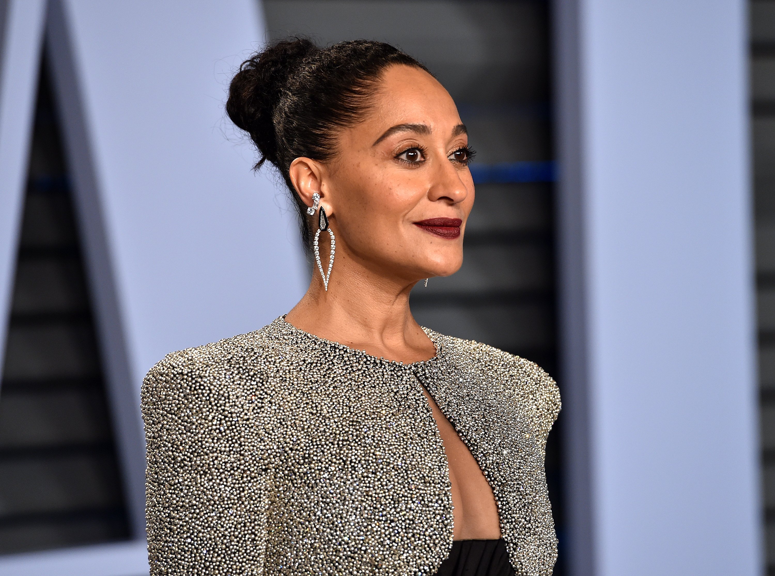 Tracee Ellis Ross attending the 2018 Vanity Fair Oscars Party. | Photo: Getty Images