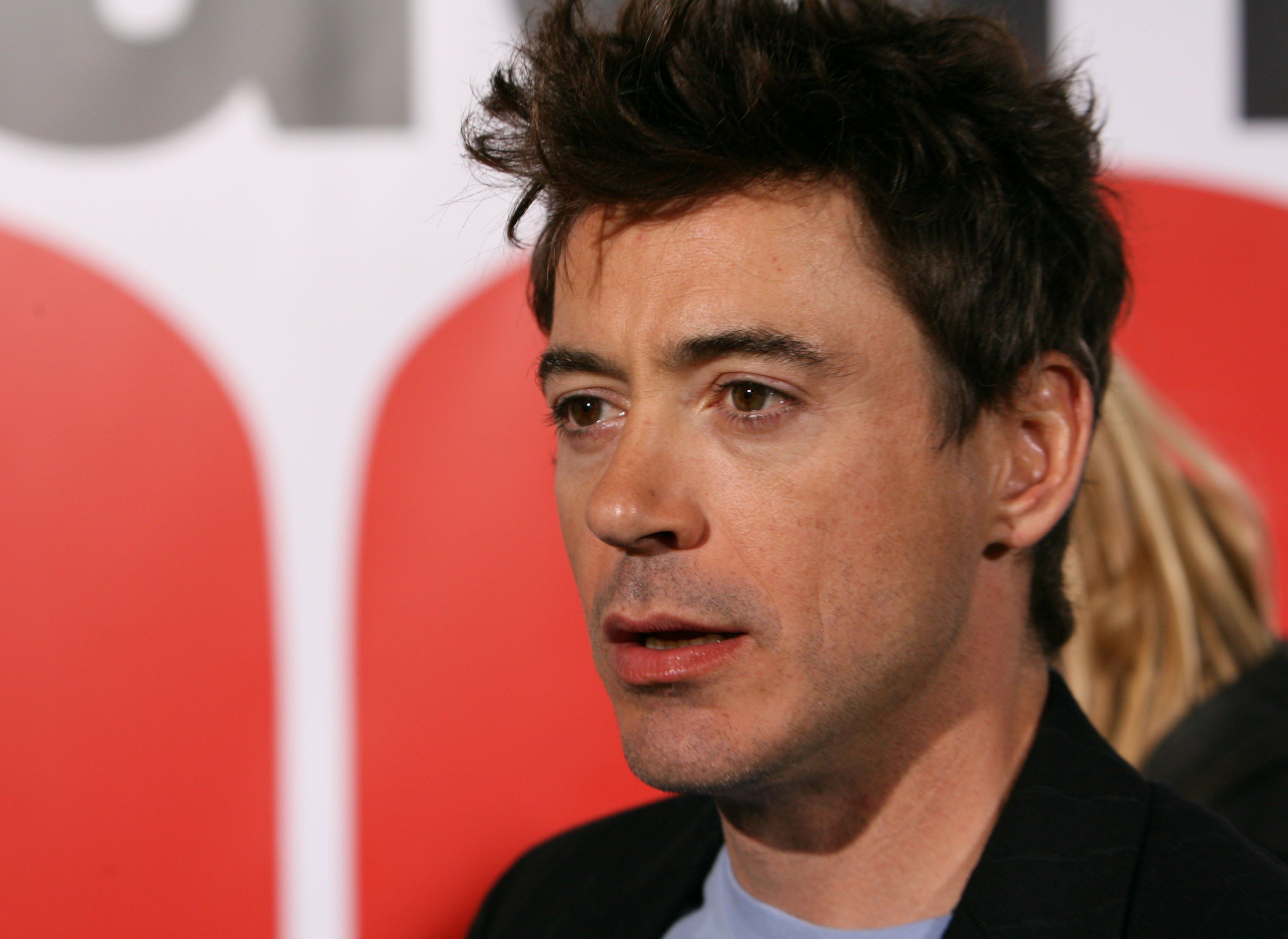 Robert Downey Jr. at the premiere of "The Shaggy Dog" in 2006 in Los Angeles, California | Source: Getty Images