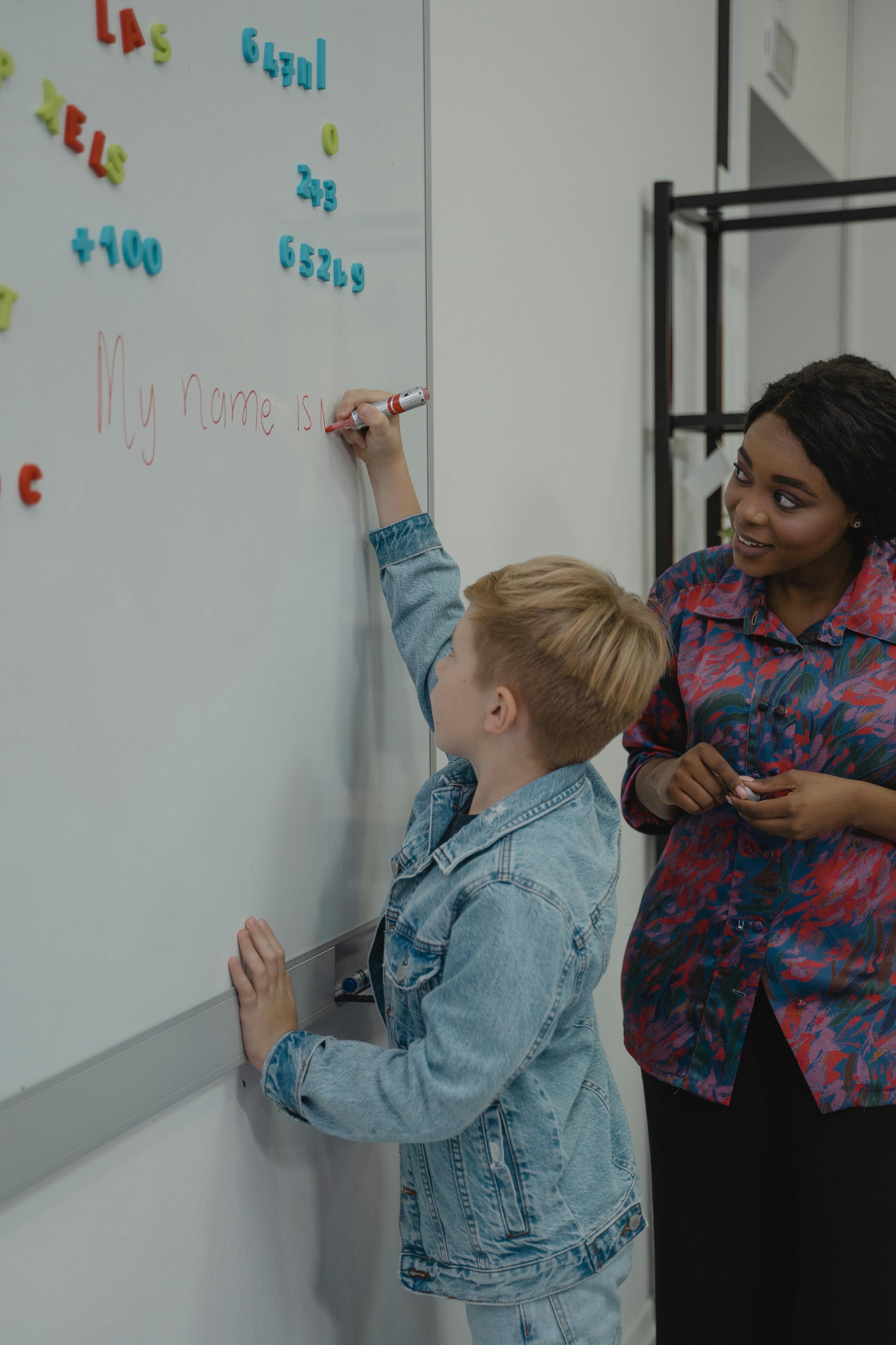 A student and a teacher | Source: Pexels